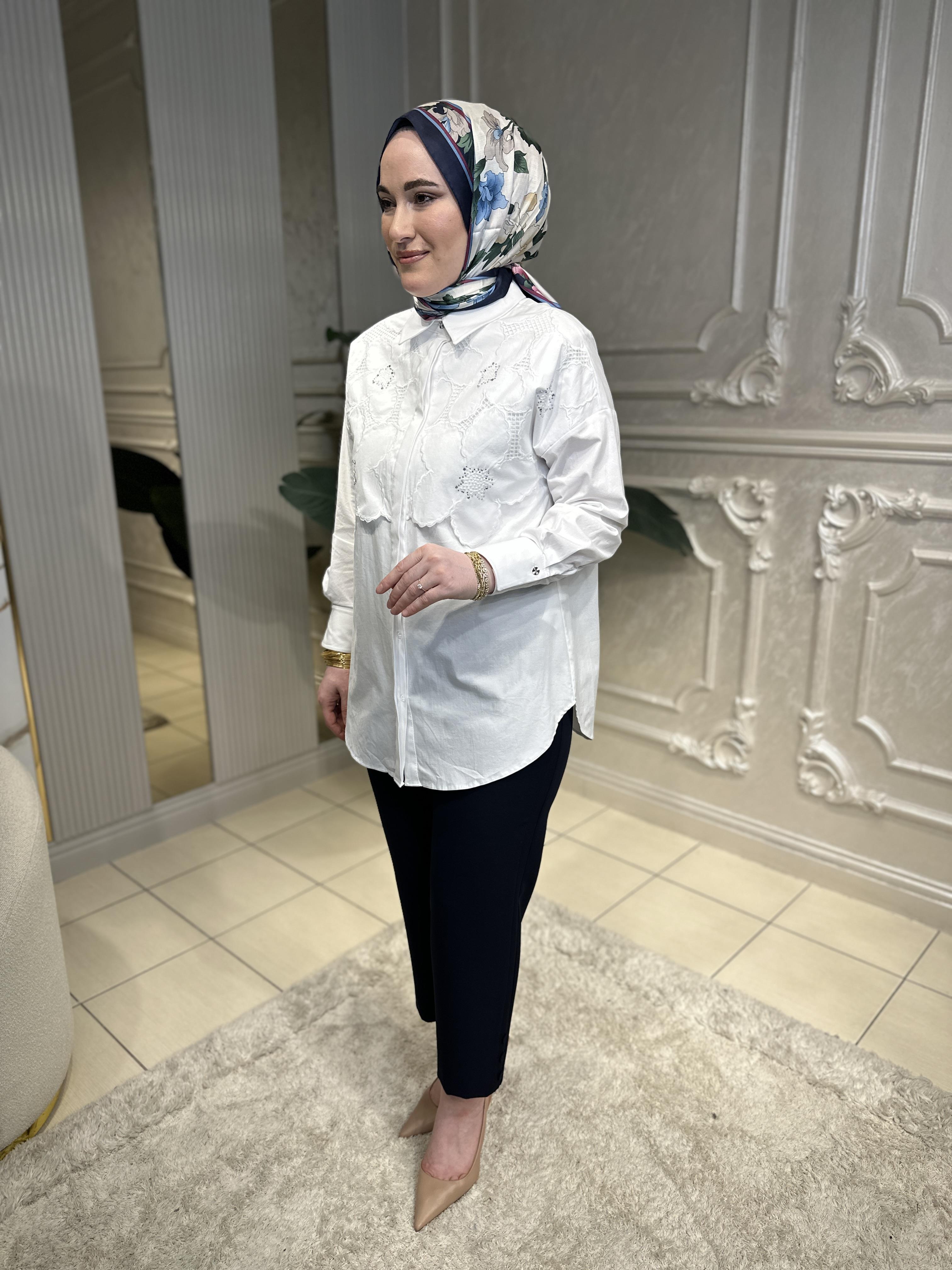 21061 Taş İşlemeli Gömlek
