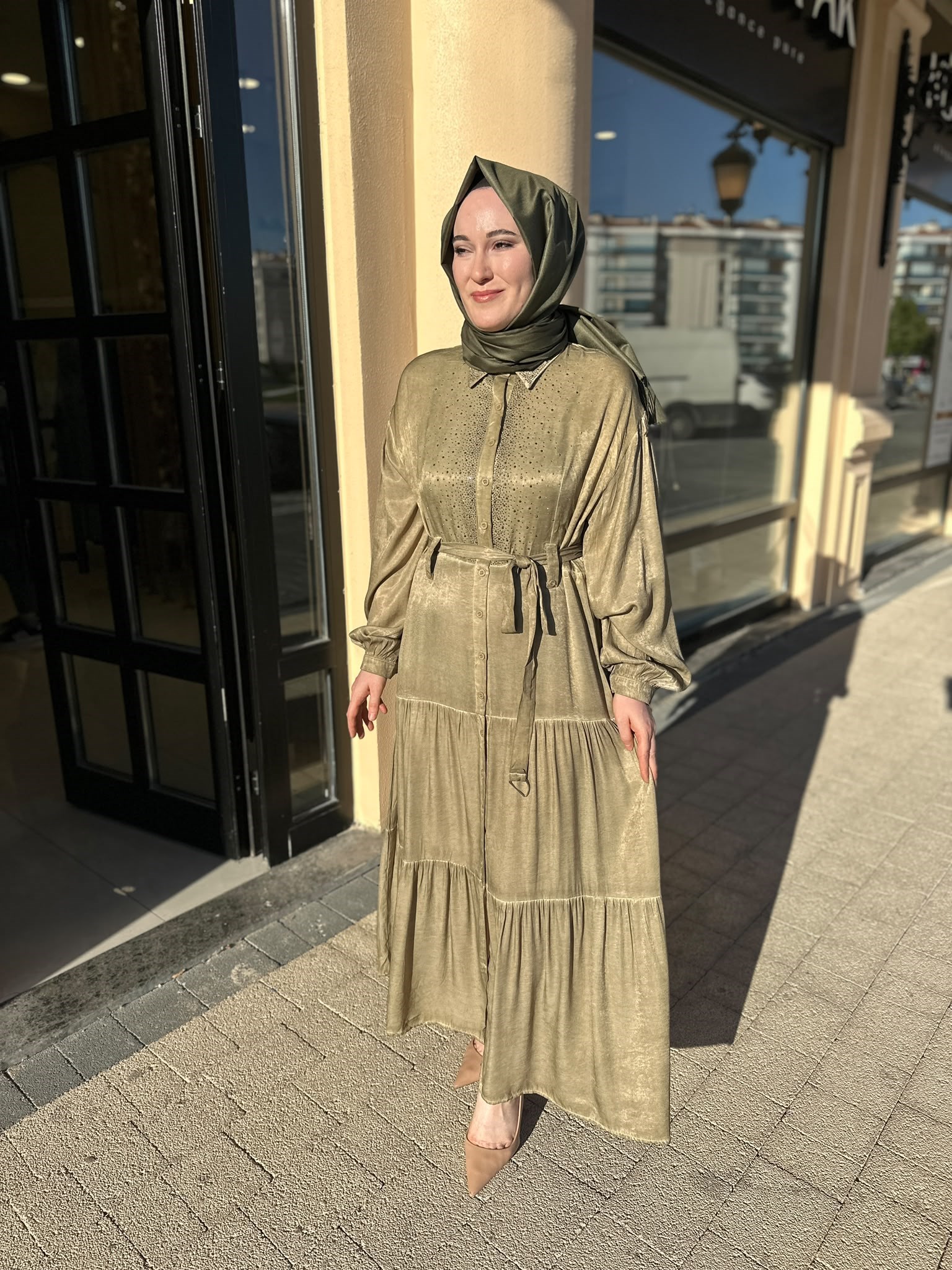26039 Yaka Taşlı Tencel Elbise