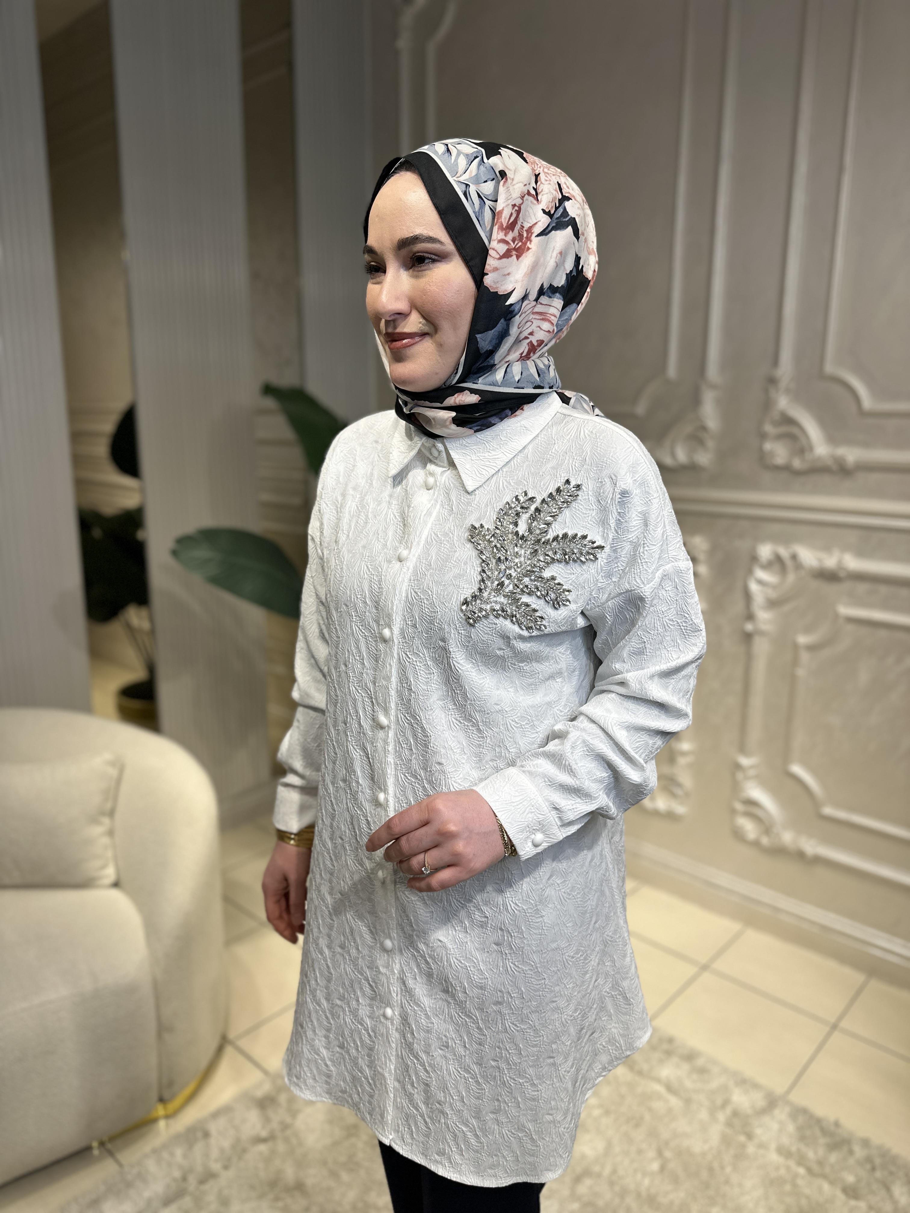 3235 Jakar Kumaş Taşlı Gömlek
