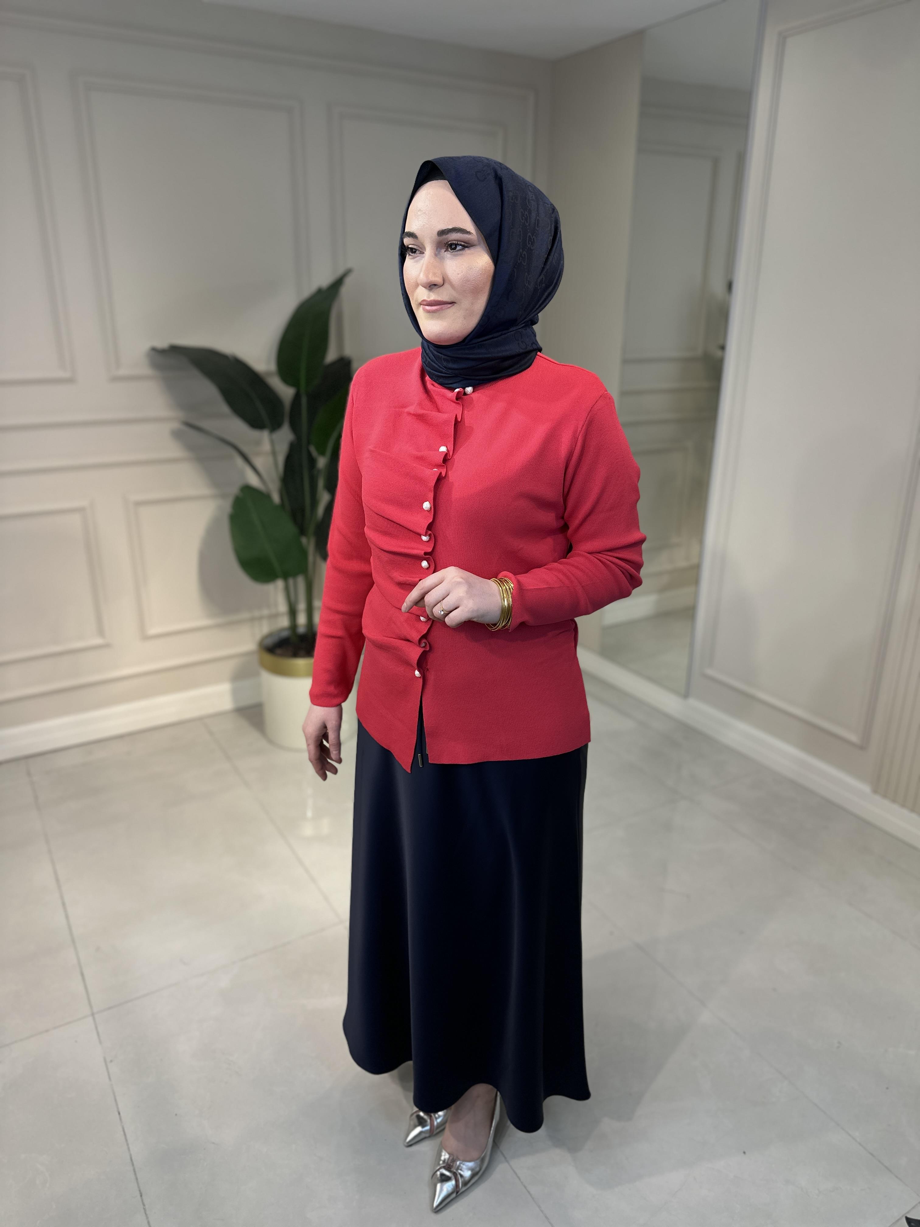 3294 Ghisa Tunik