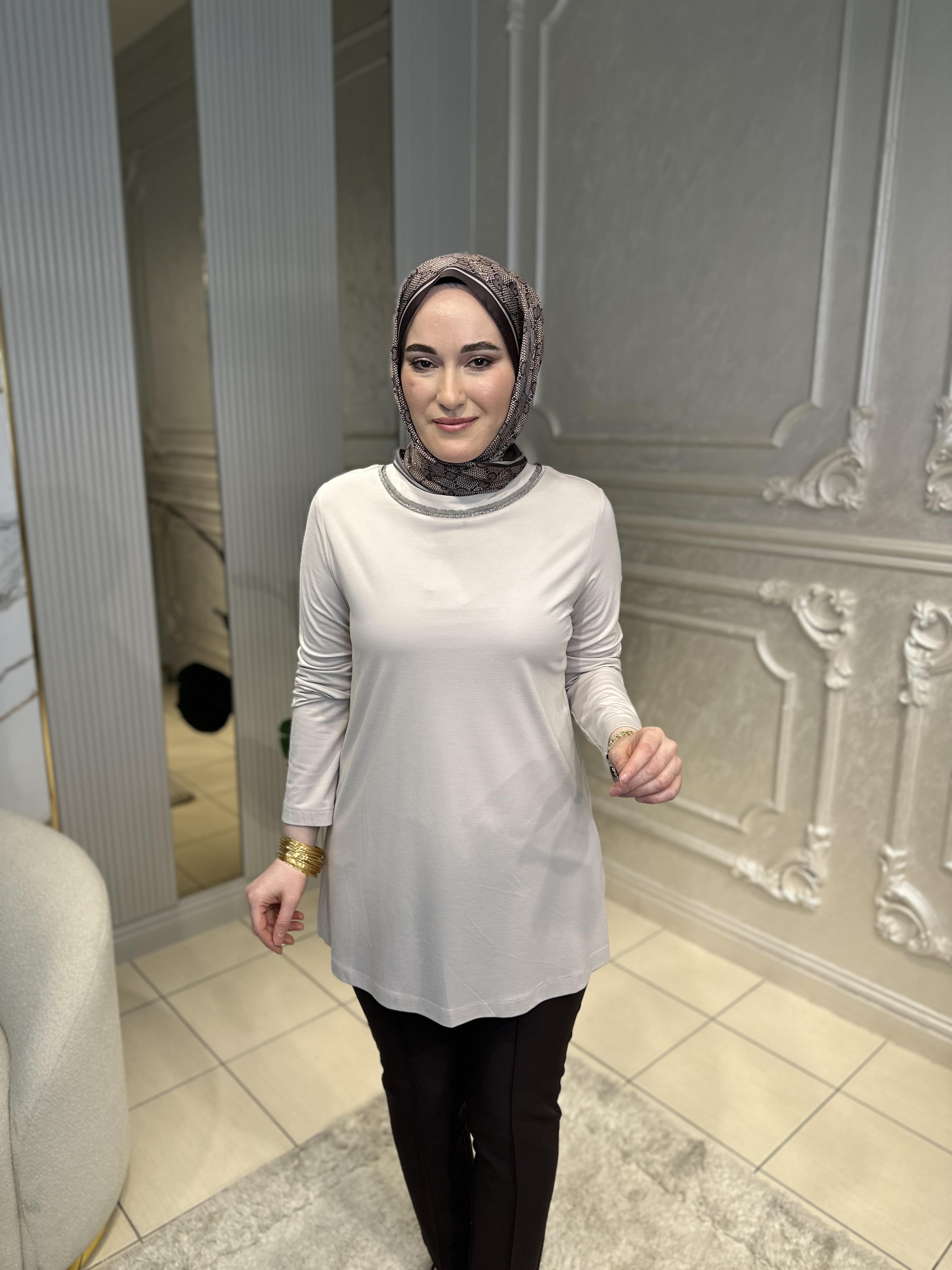 4039 Yaka Taşlı Uzun Bluz