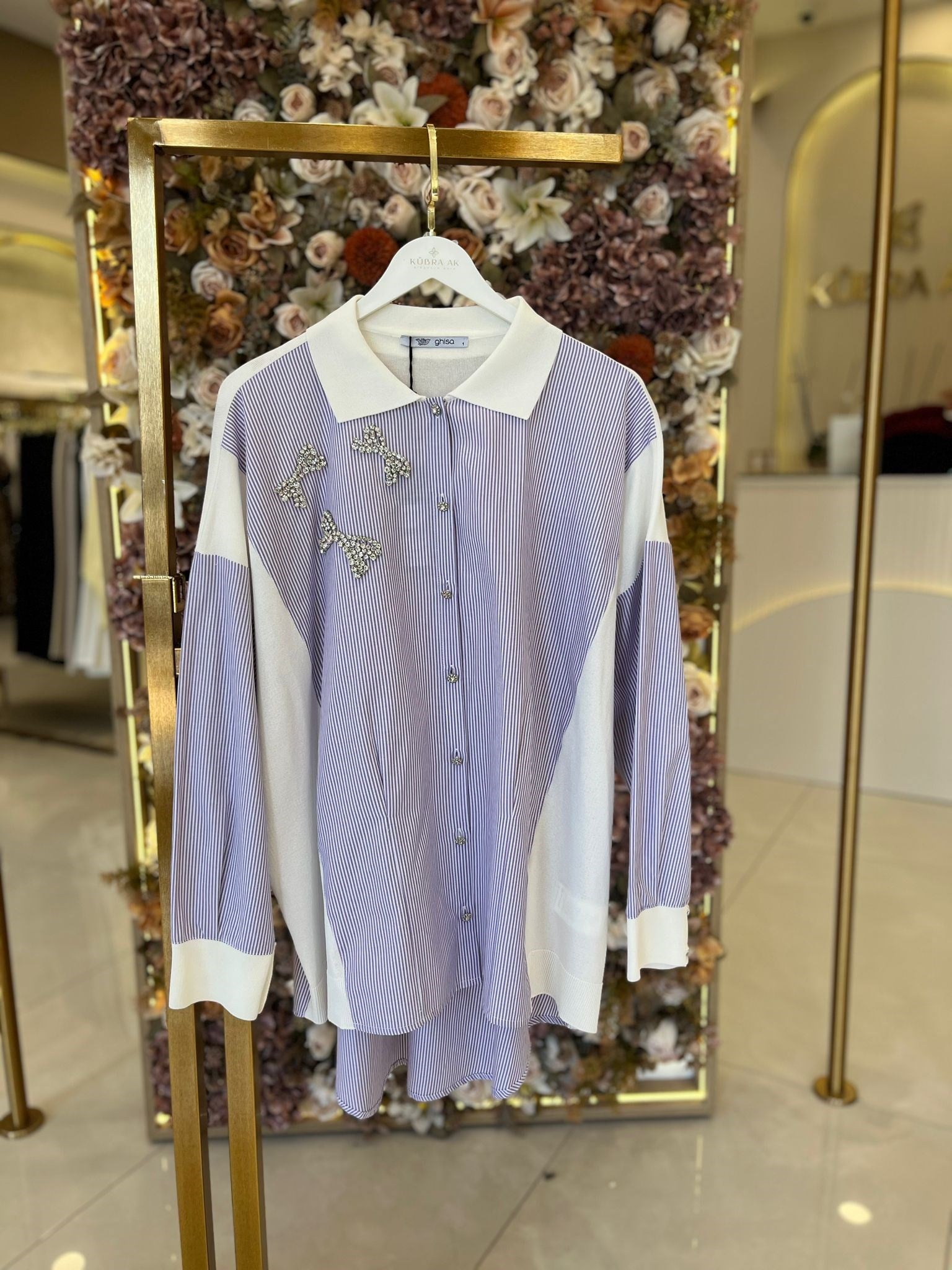4327 Ghisa Tunik