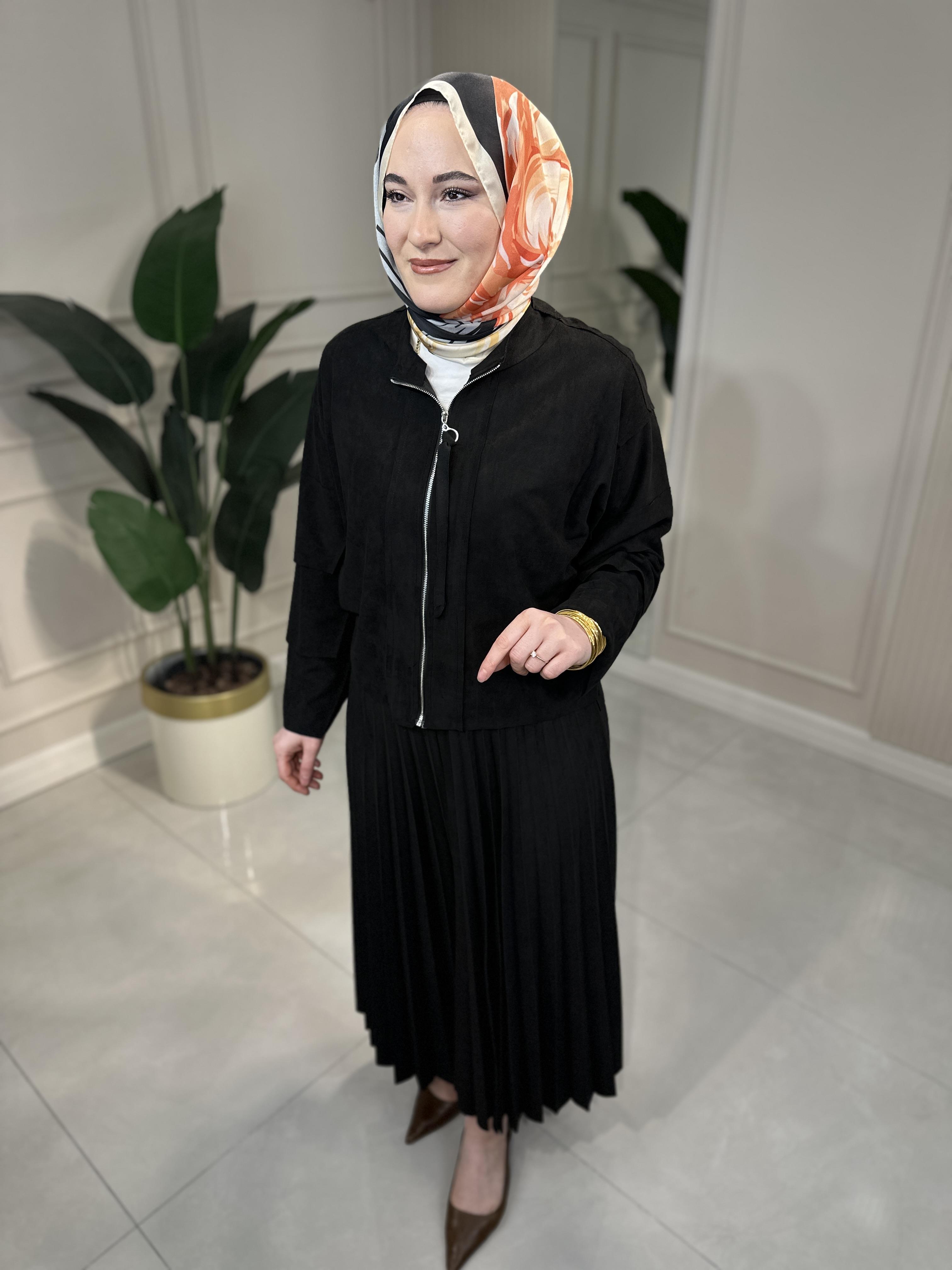 68101 Kolları Kat Kat Önden Fermuarlı Ceket