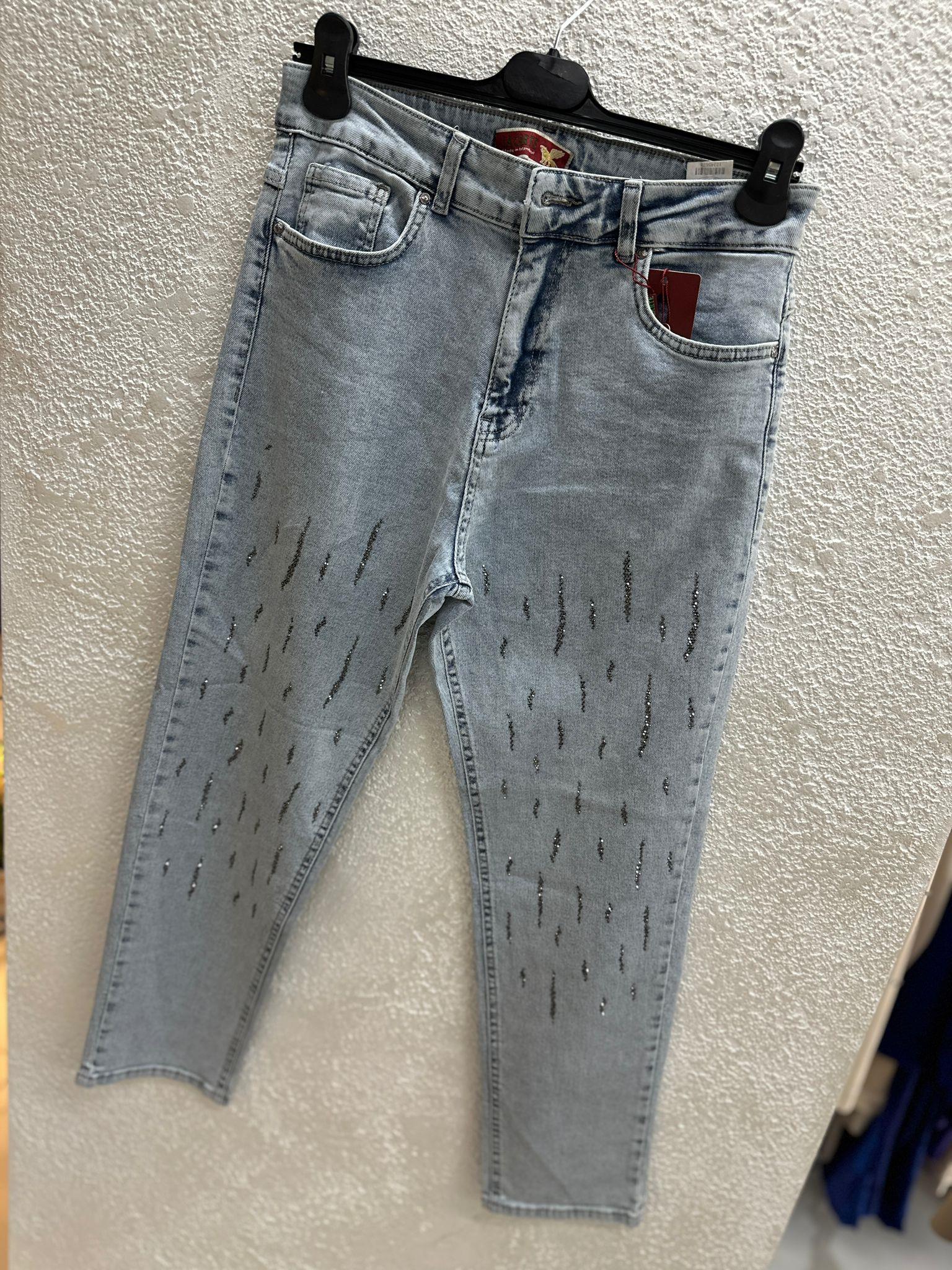 Ak0291-362-Yağmur Taşlı 30-38 Mom Jean