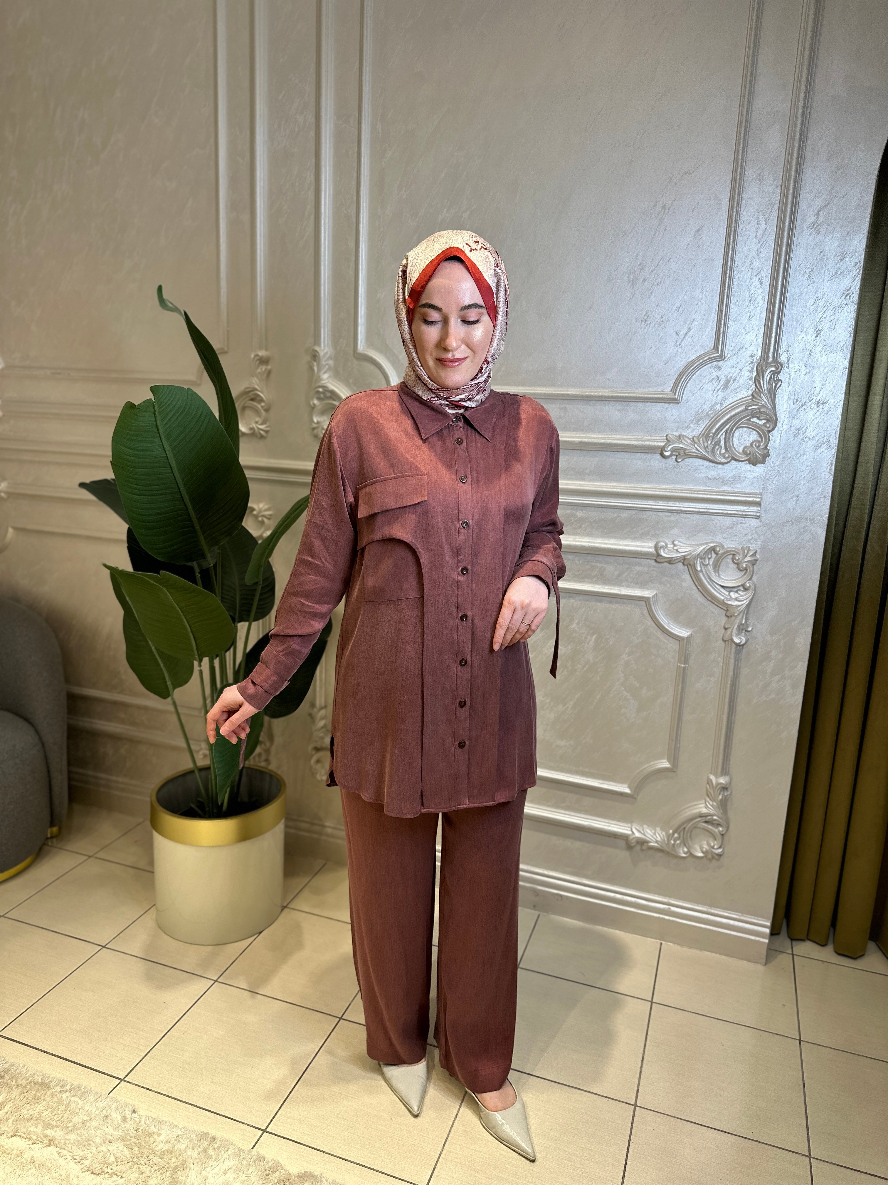 0025 Melina Pantolonlu Takım