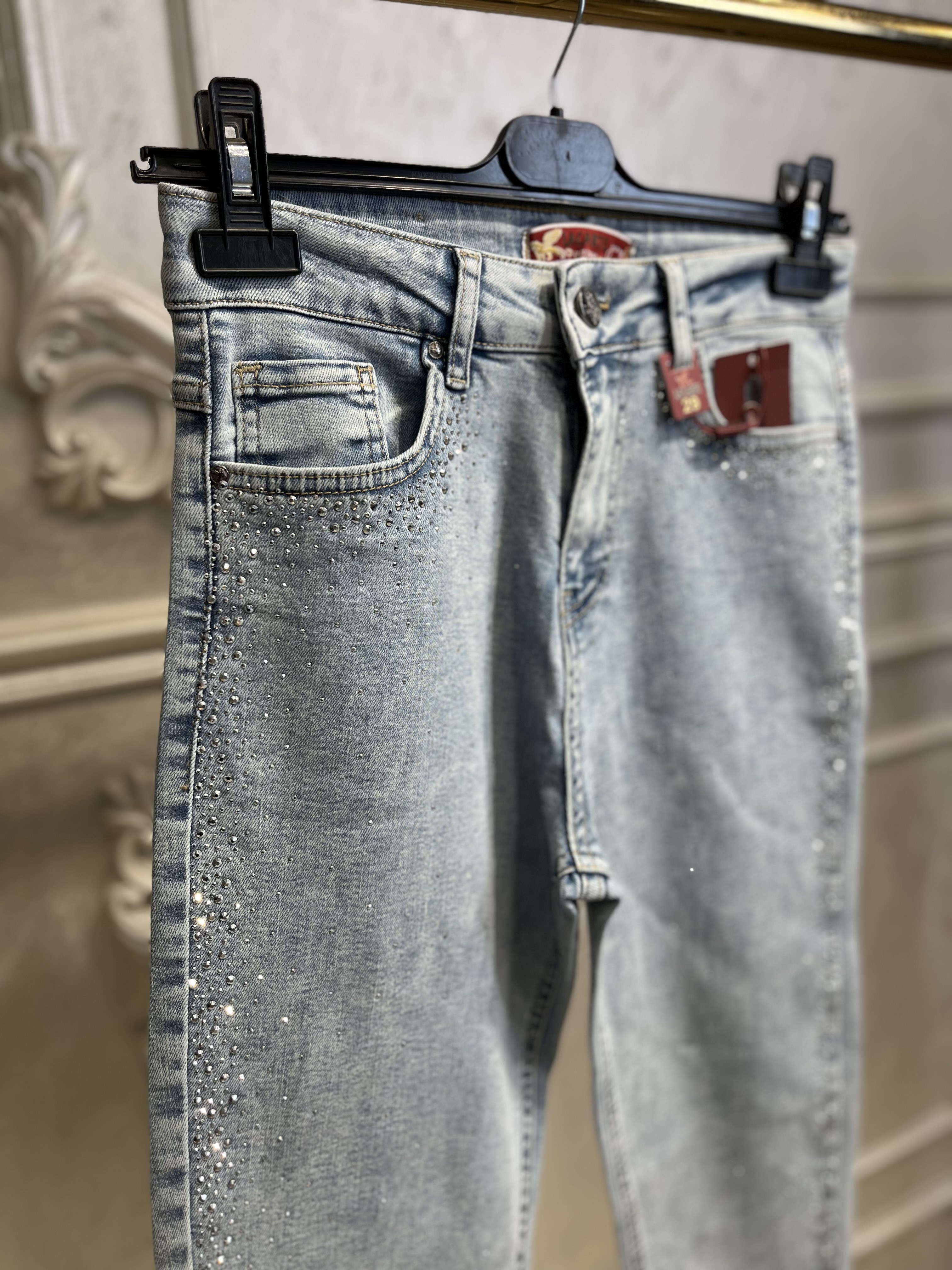 0291 Kar Yıkama Taşlı Mom Jean
