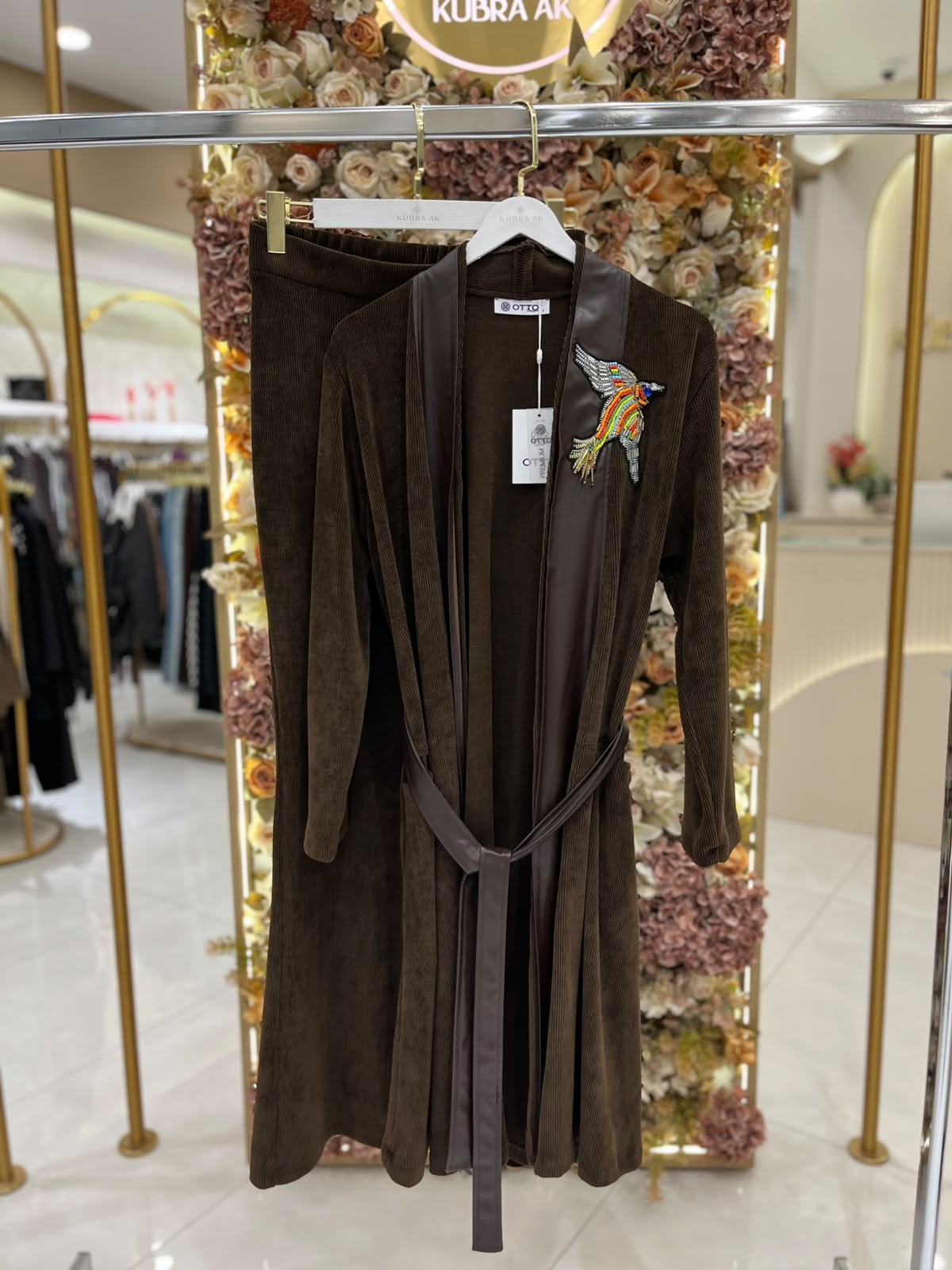 17006 Anka İşlemeli Pantolon Takım