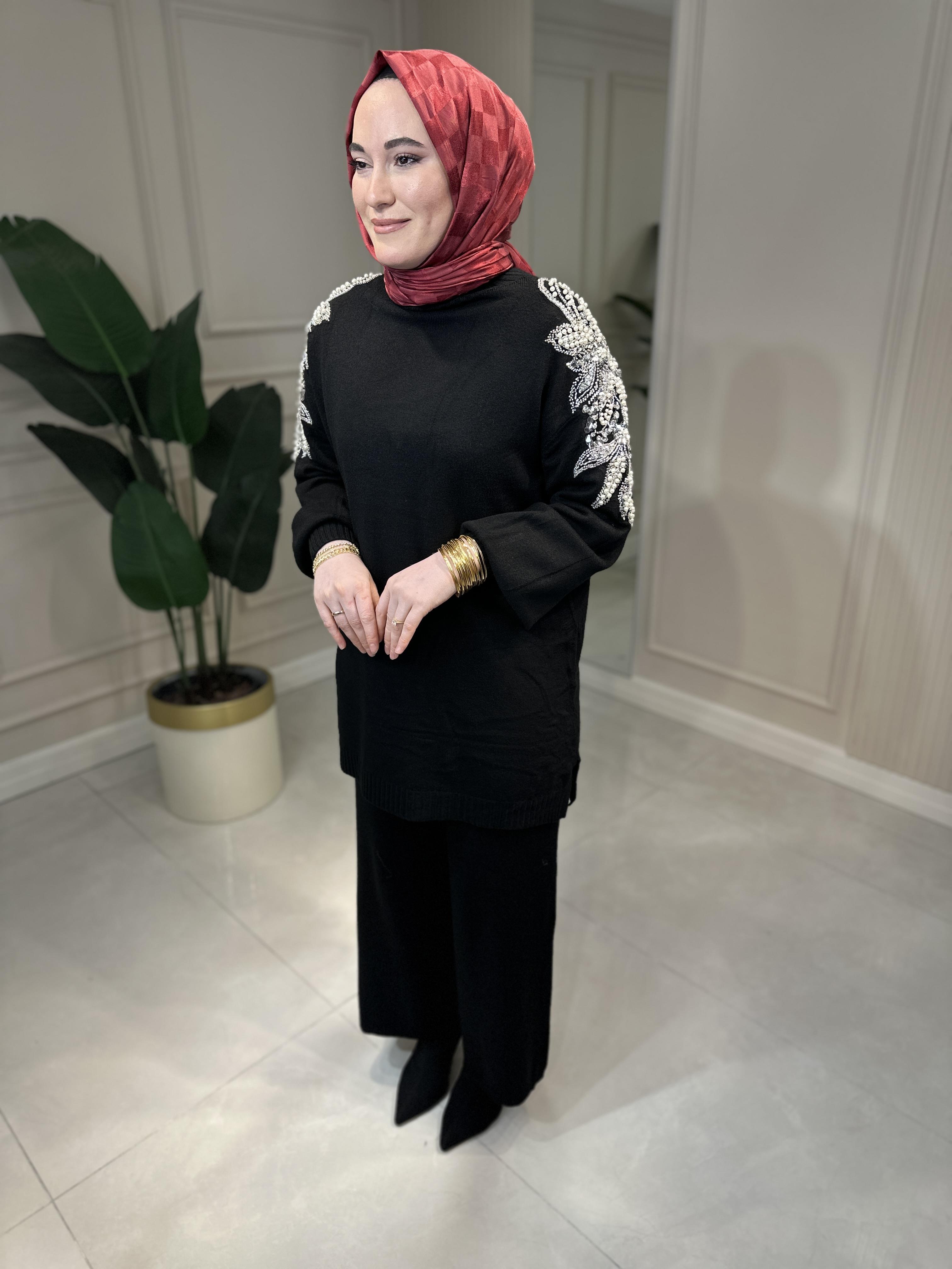 237 Taşlı Pantolon Takım