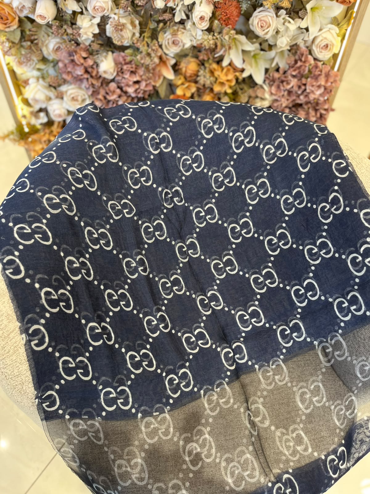 26016 Gucci  Desen Tül Şal