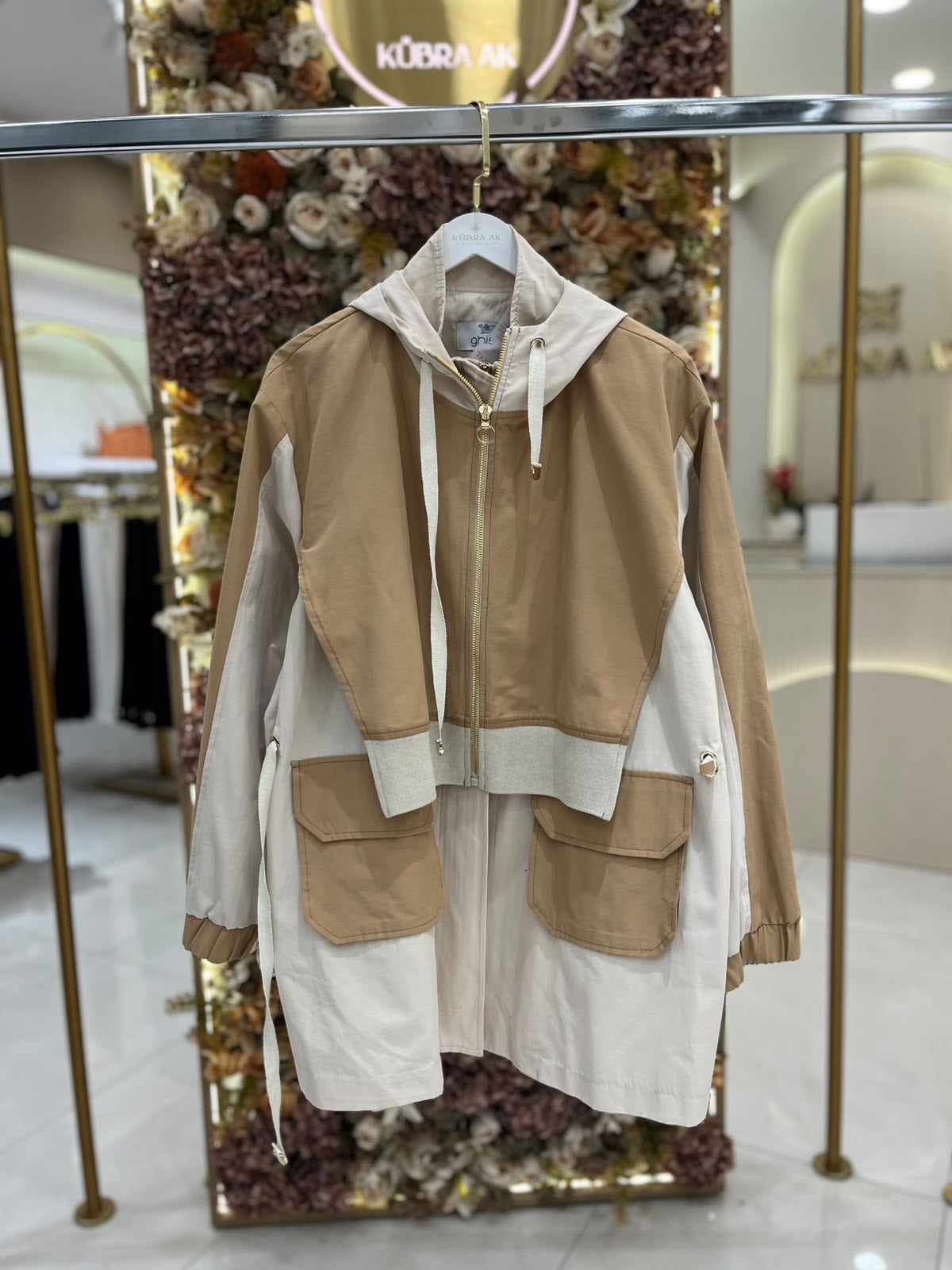 2712 Ghisa Trench