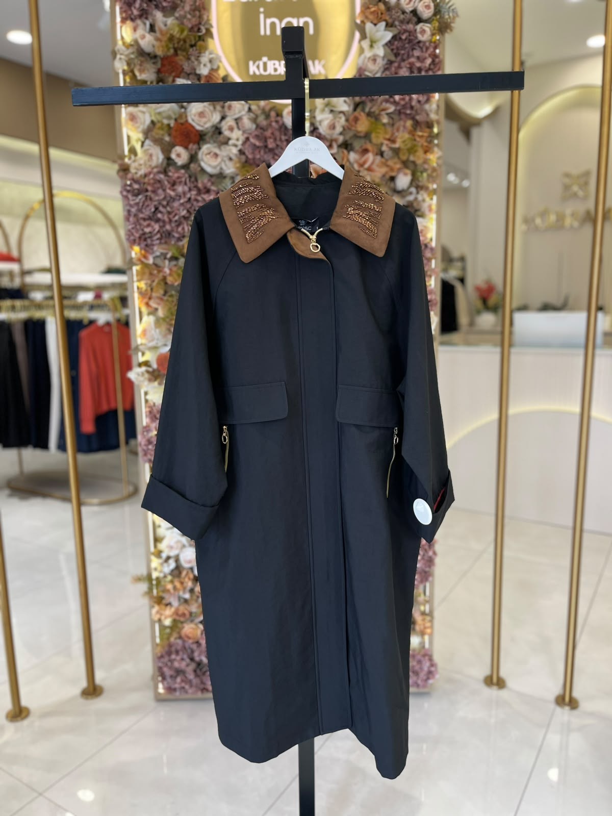 2722 Ghisa Trench