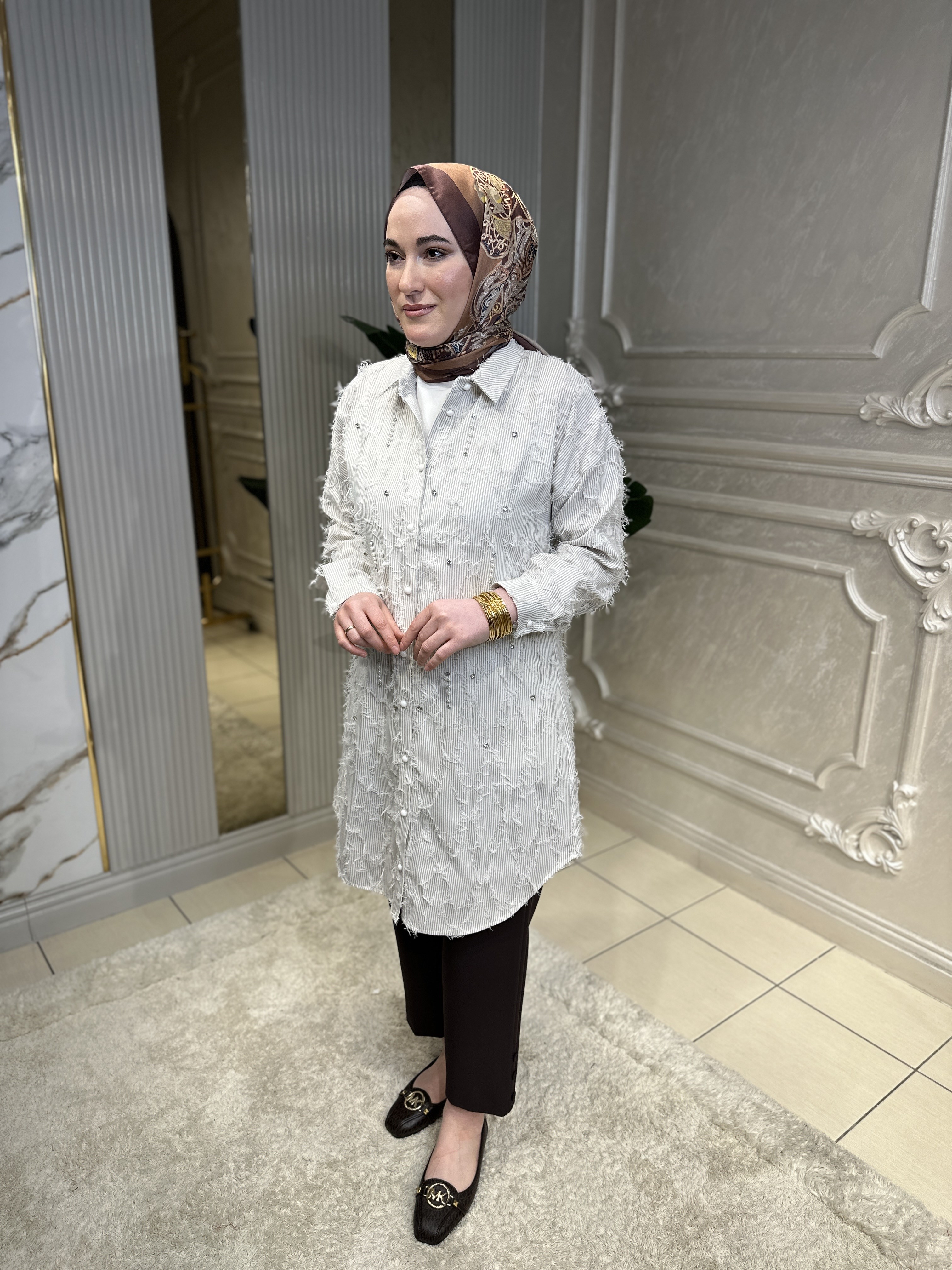 3231 İp Saçaklı Taşlı Gömlek
