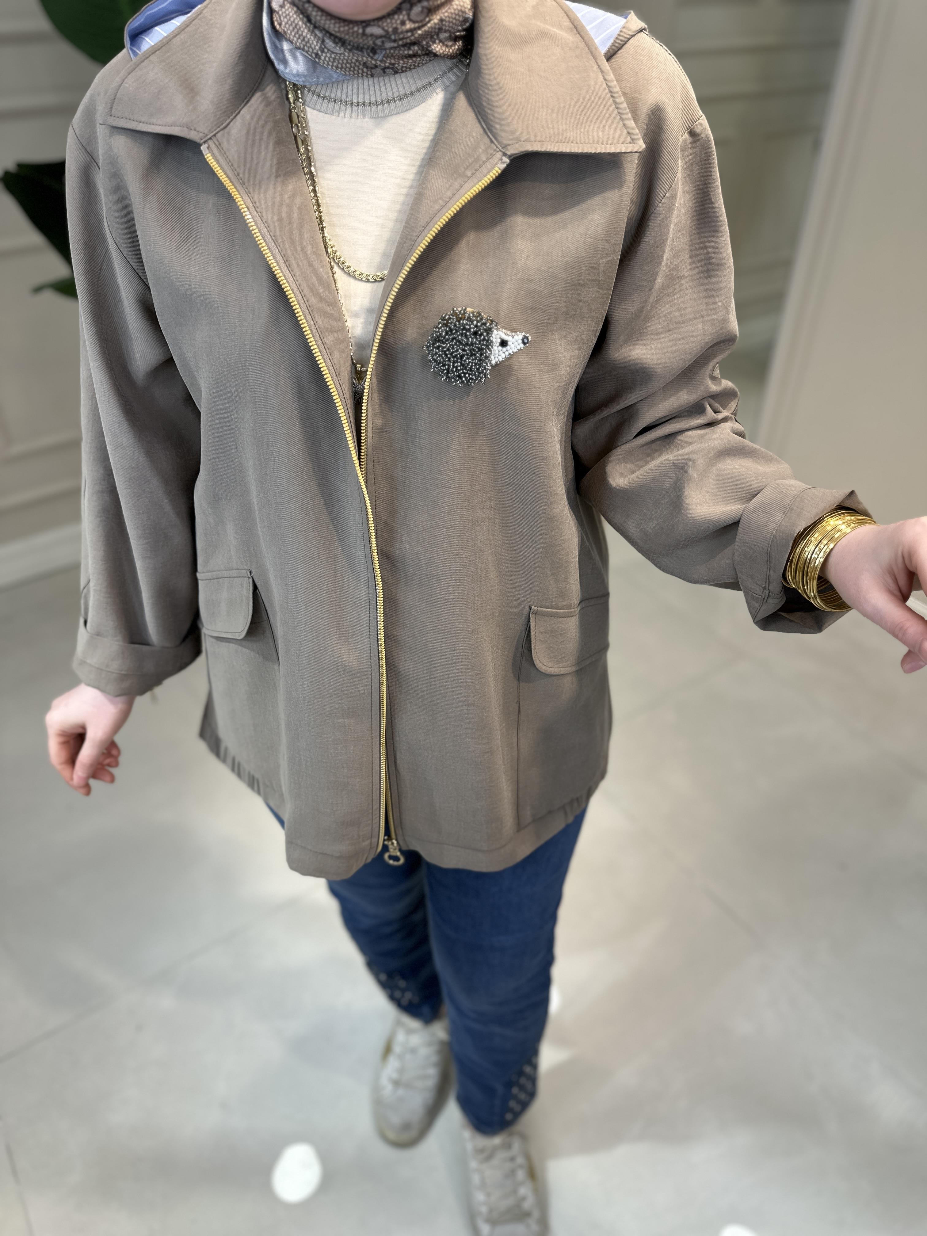 3299 Ghisa Ceket