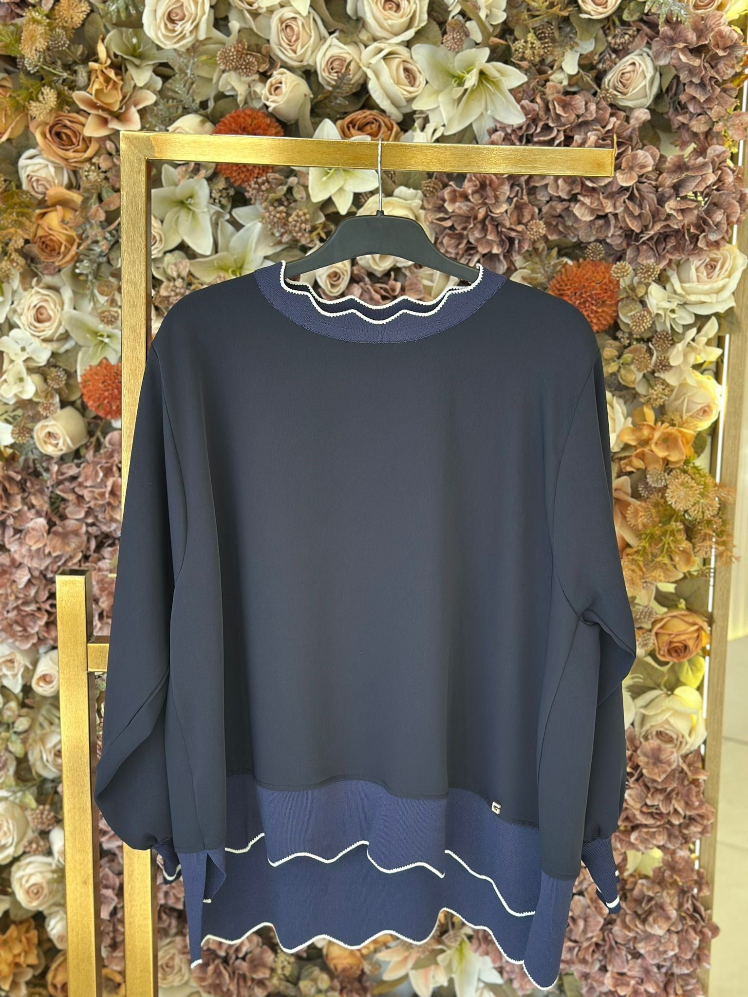 4304 Ghisa Tunik