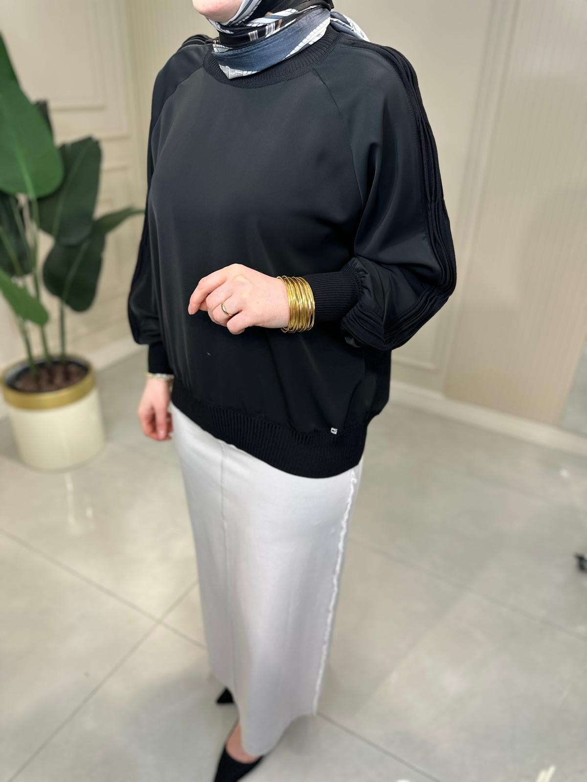 4305 Ghisa Tunik