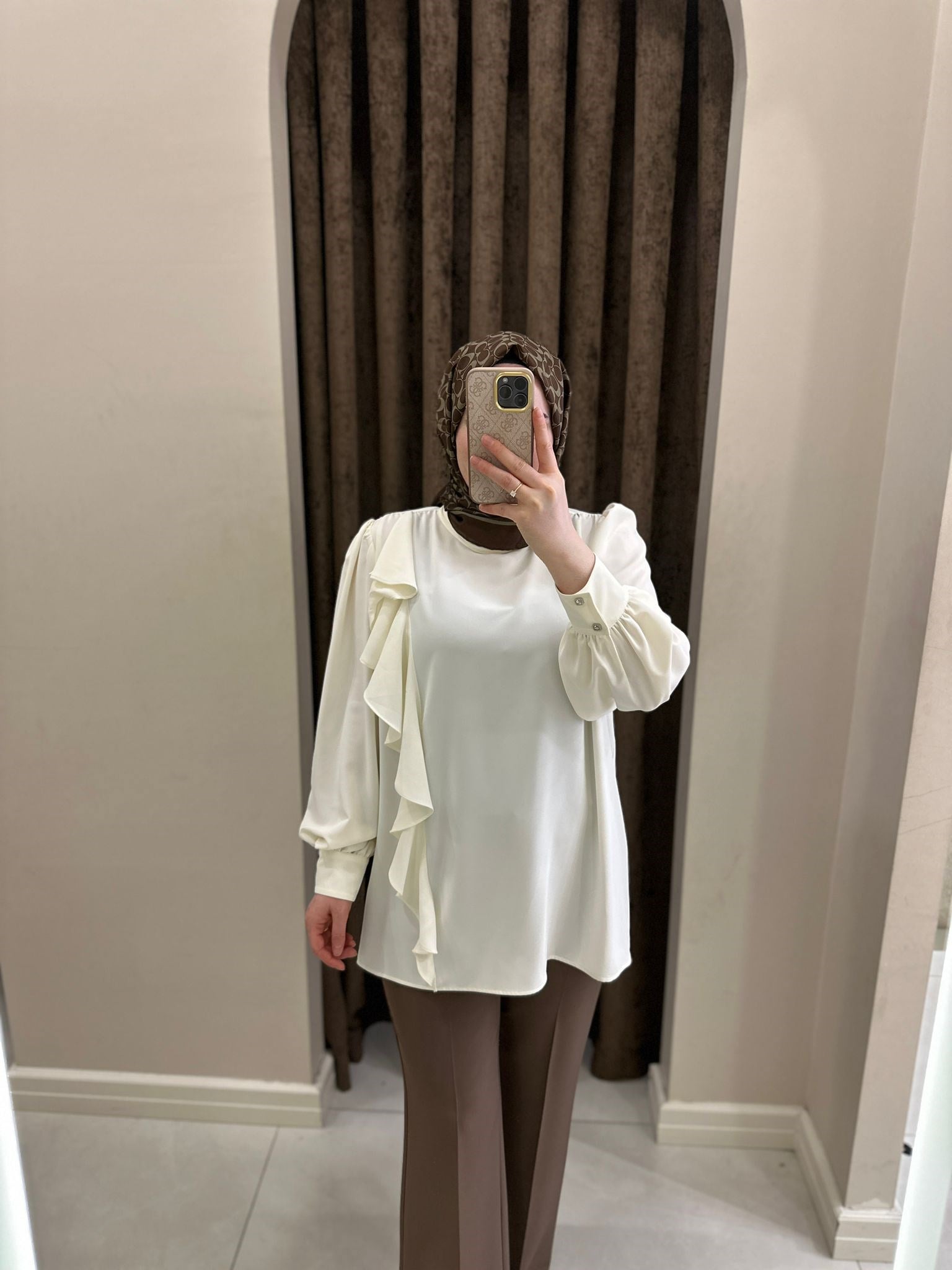 4343 Ghisa Tunik