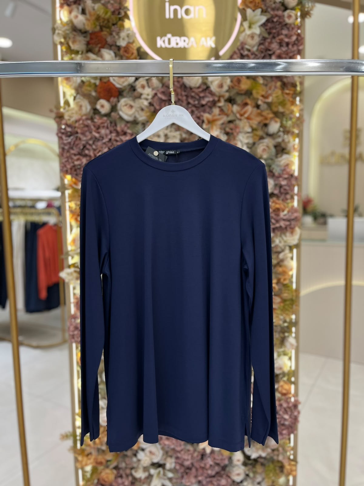 4523 Ghisa Tunik