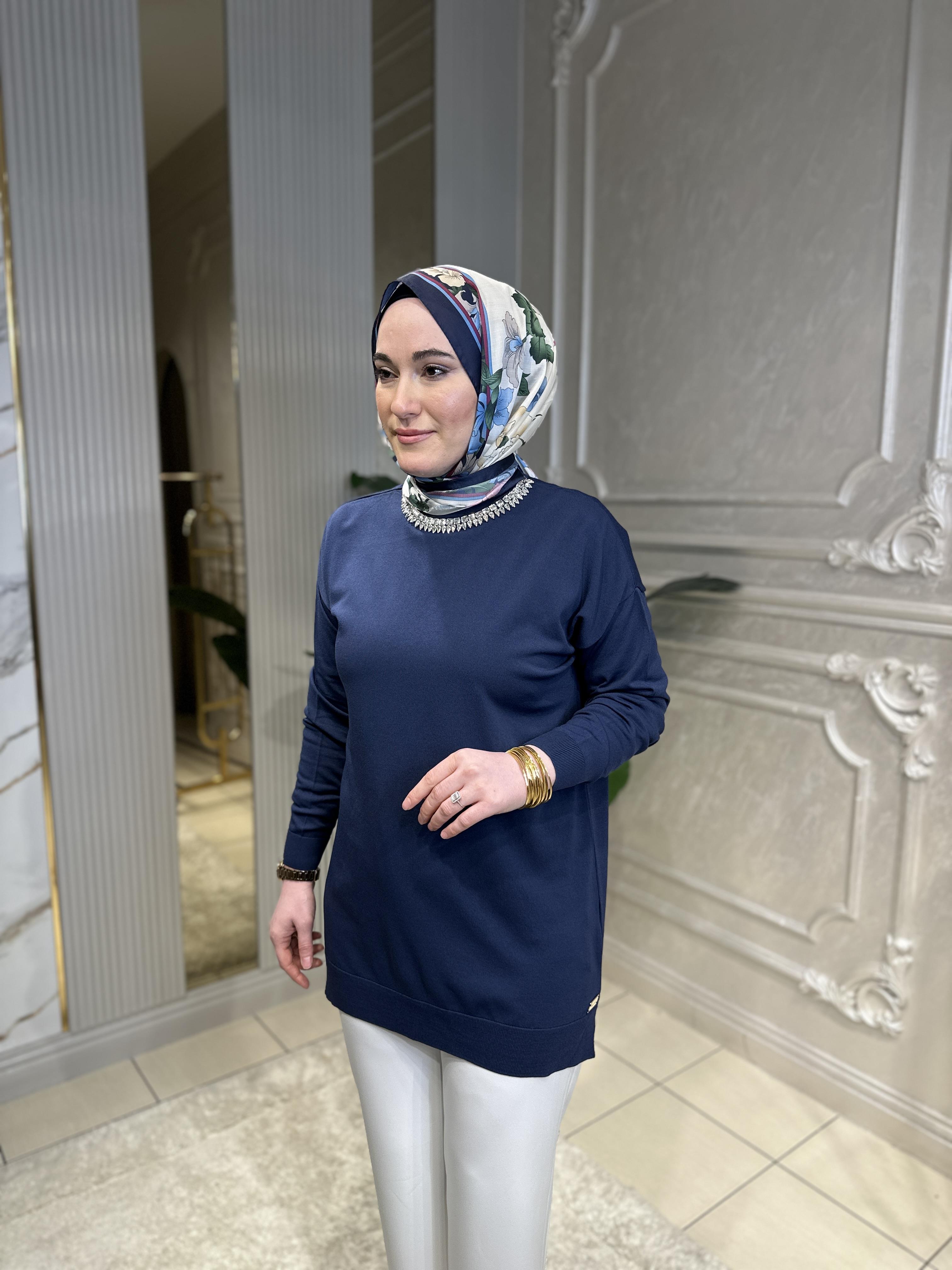 4710 Maglia Taş İşlemeli Triko Tunik