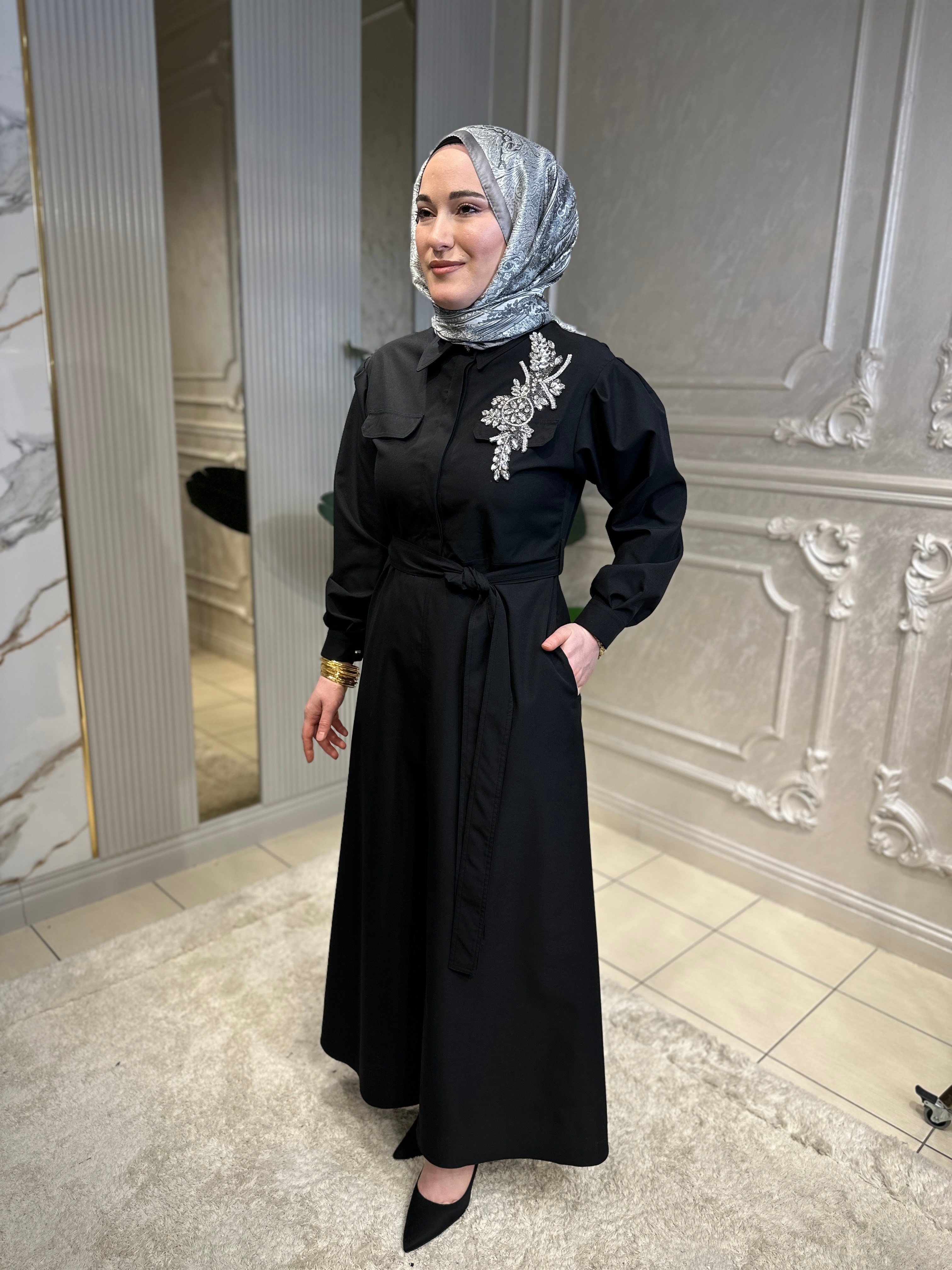 5023 Taşlı Spor Elbise