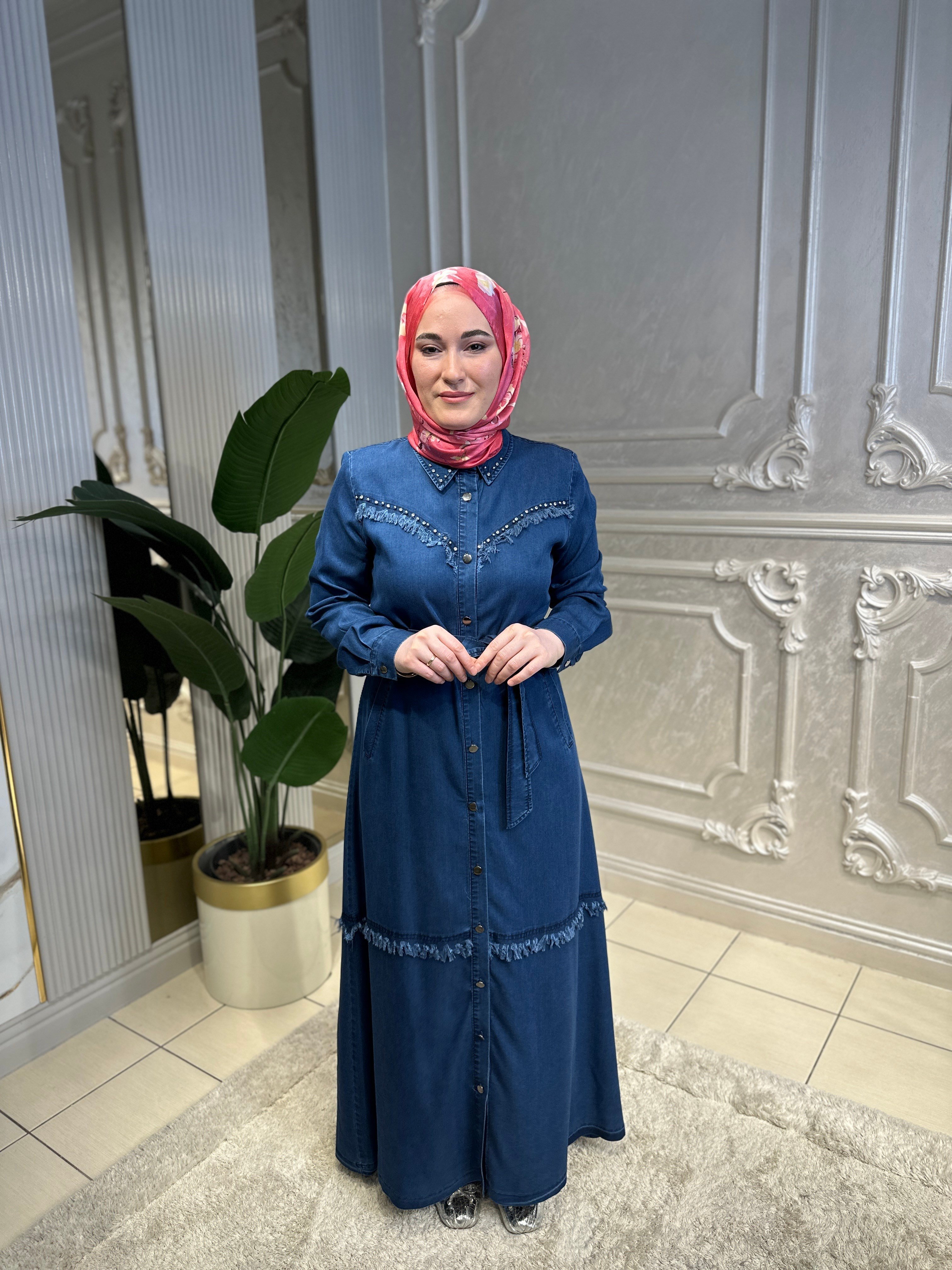 5046 Taş Detaylı Önden Düğmeli Tencel Elbise