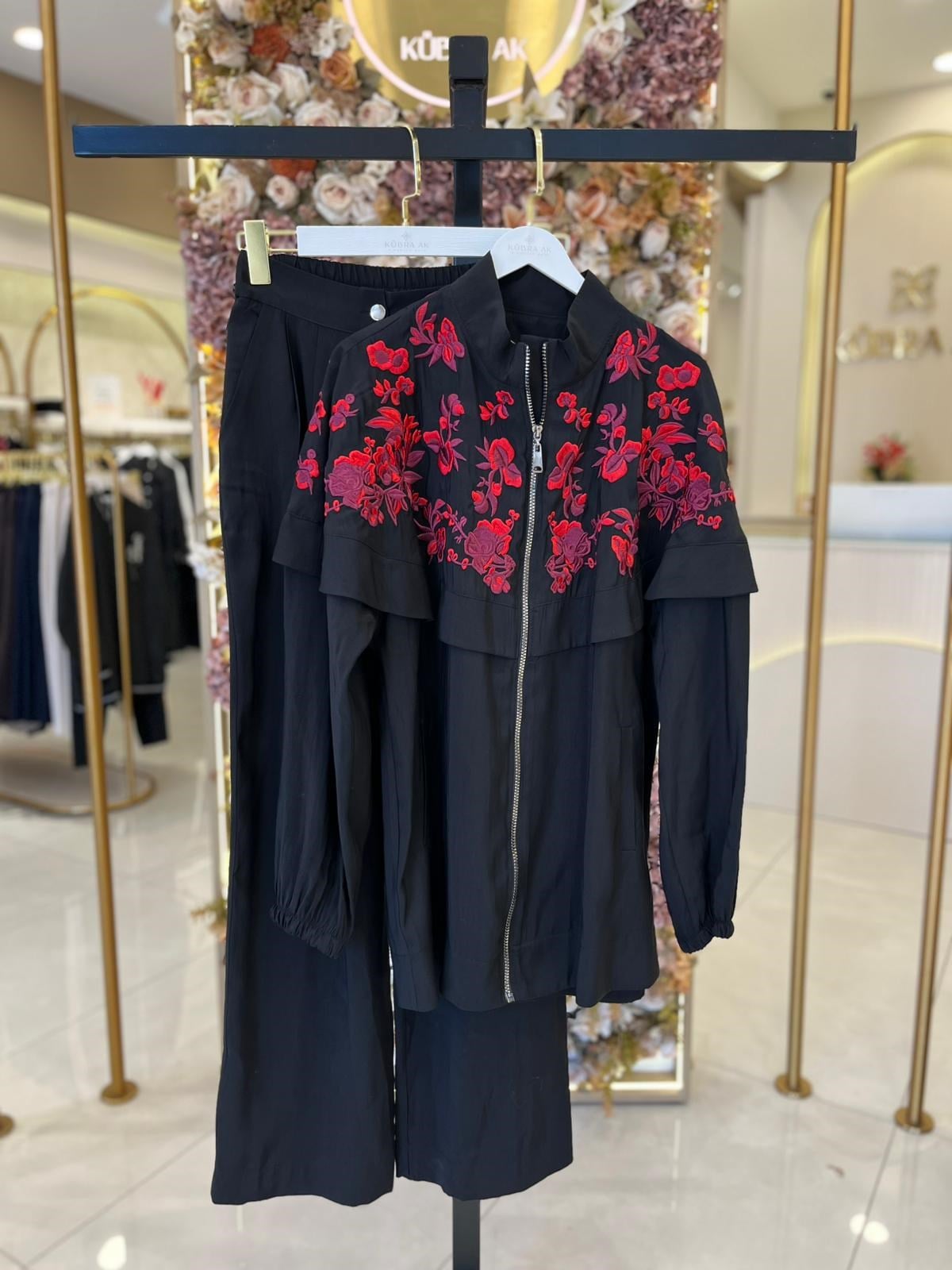 5179 Velvet Rose TAKIM