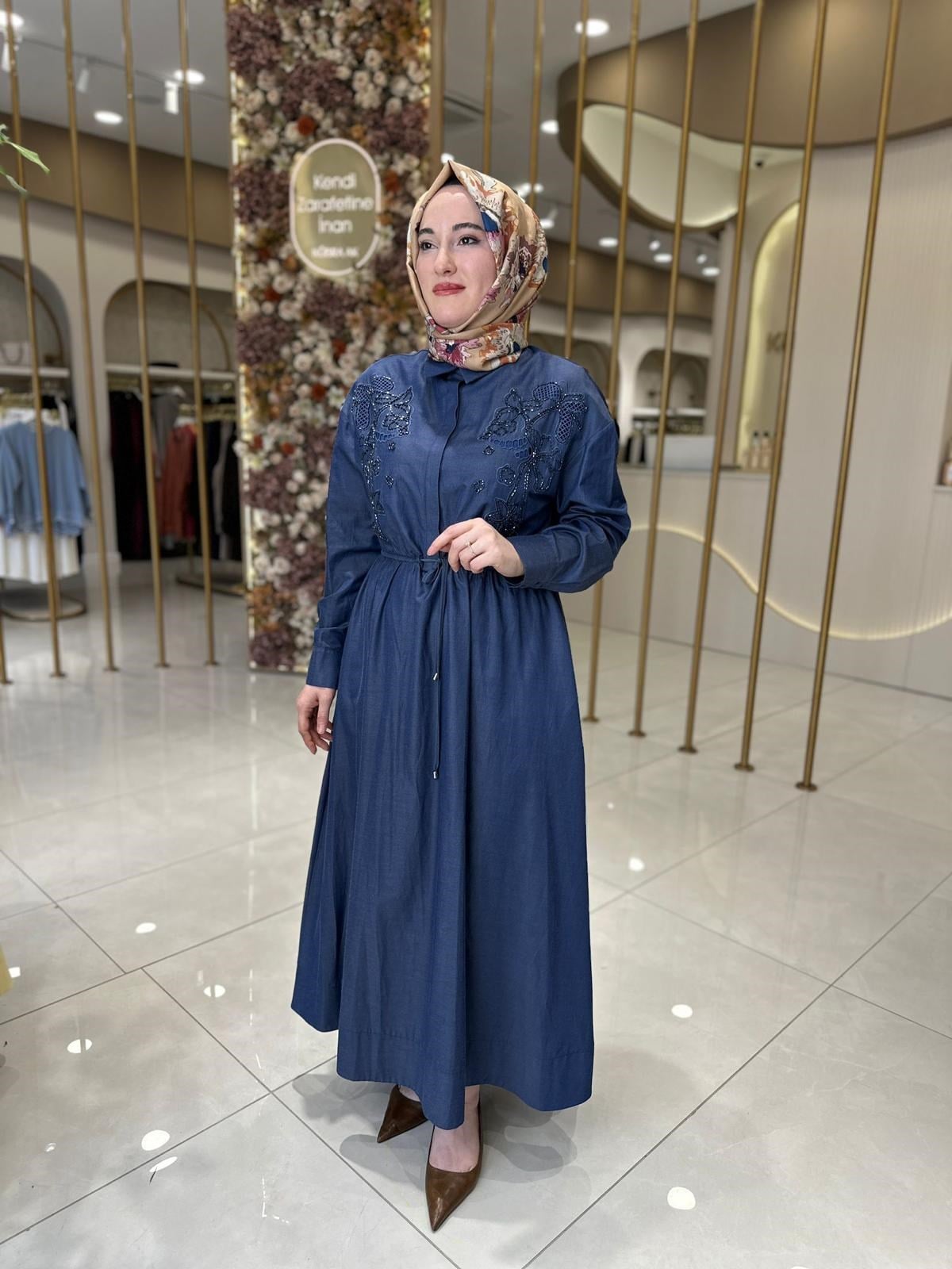 5210 Ivory Flow DRESS