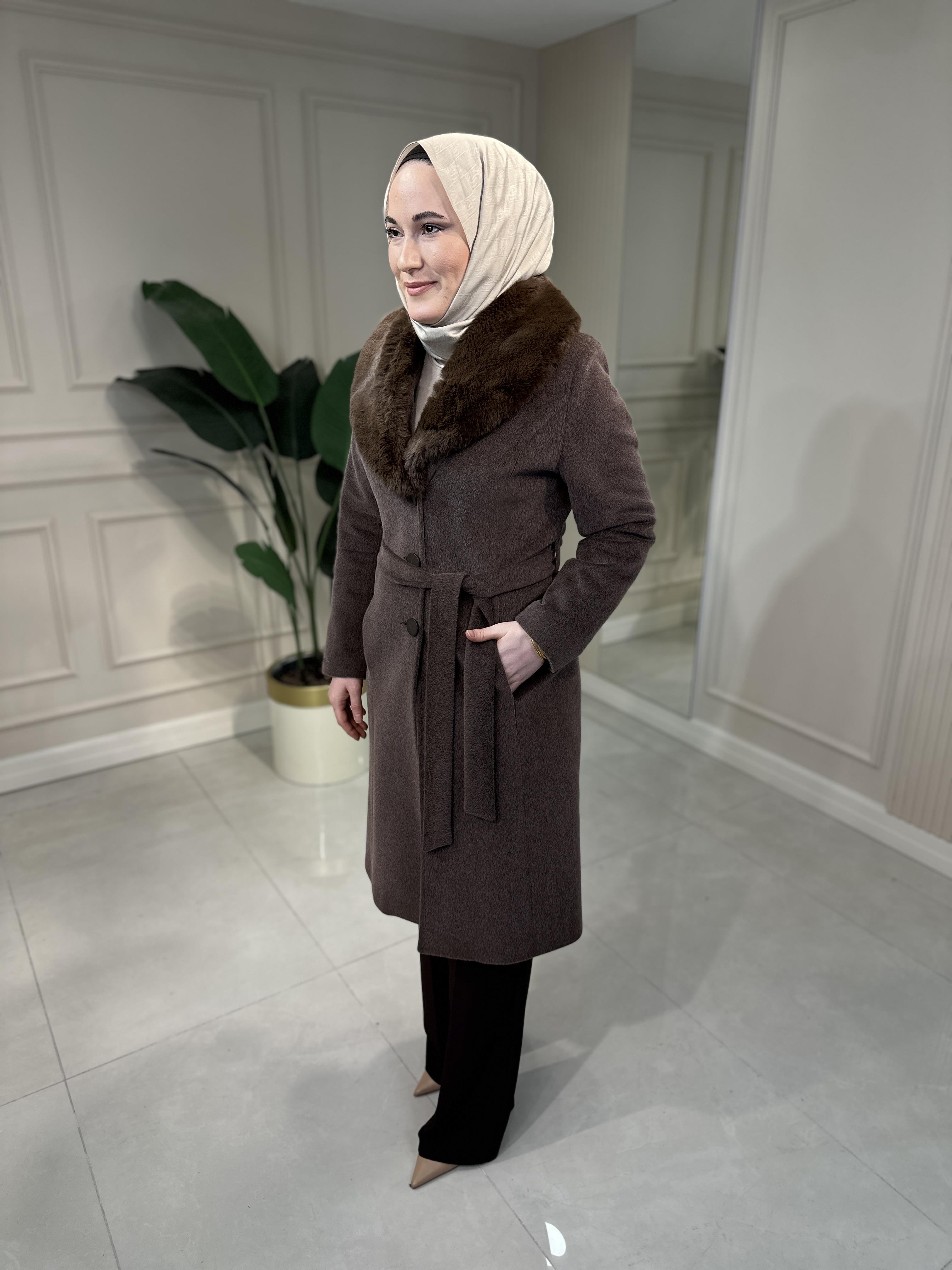 6331 Kürklü Tay Tüyü Kaban