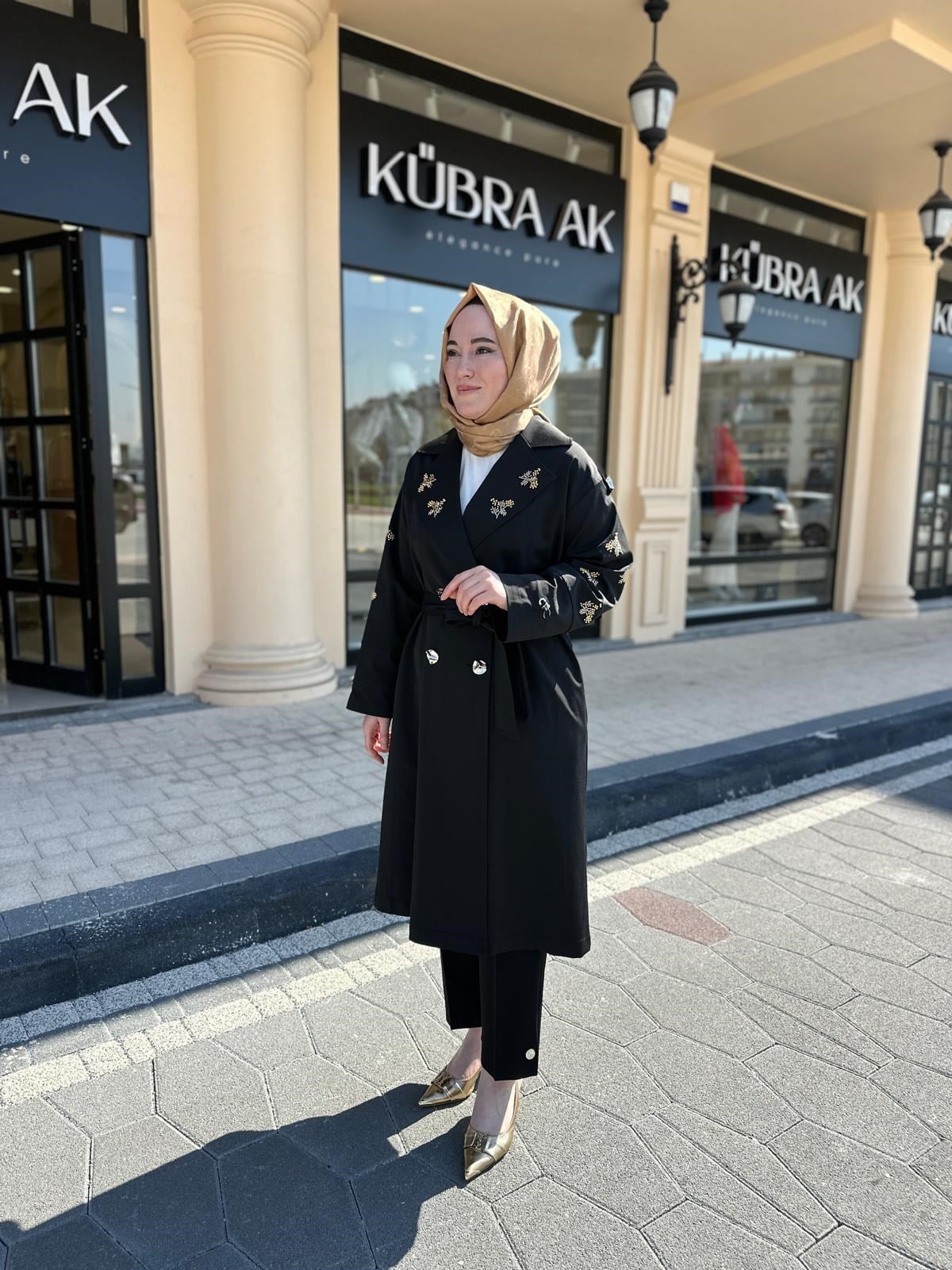 6400 Nakış İşlemeli Trenckot