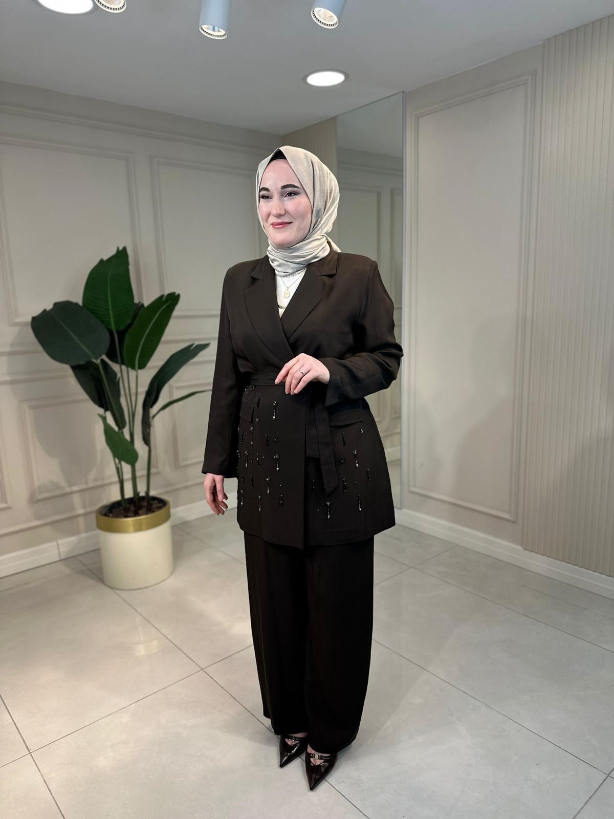 7442 Boncuk İşlemeli Pantolon Takım