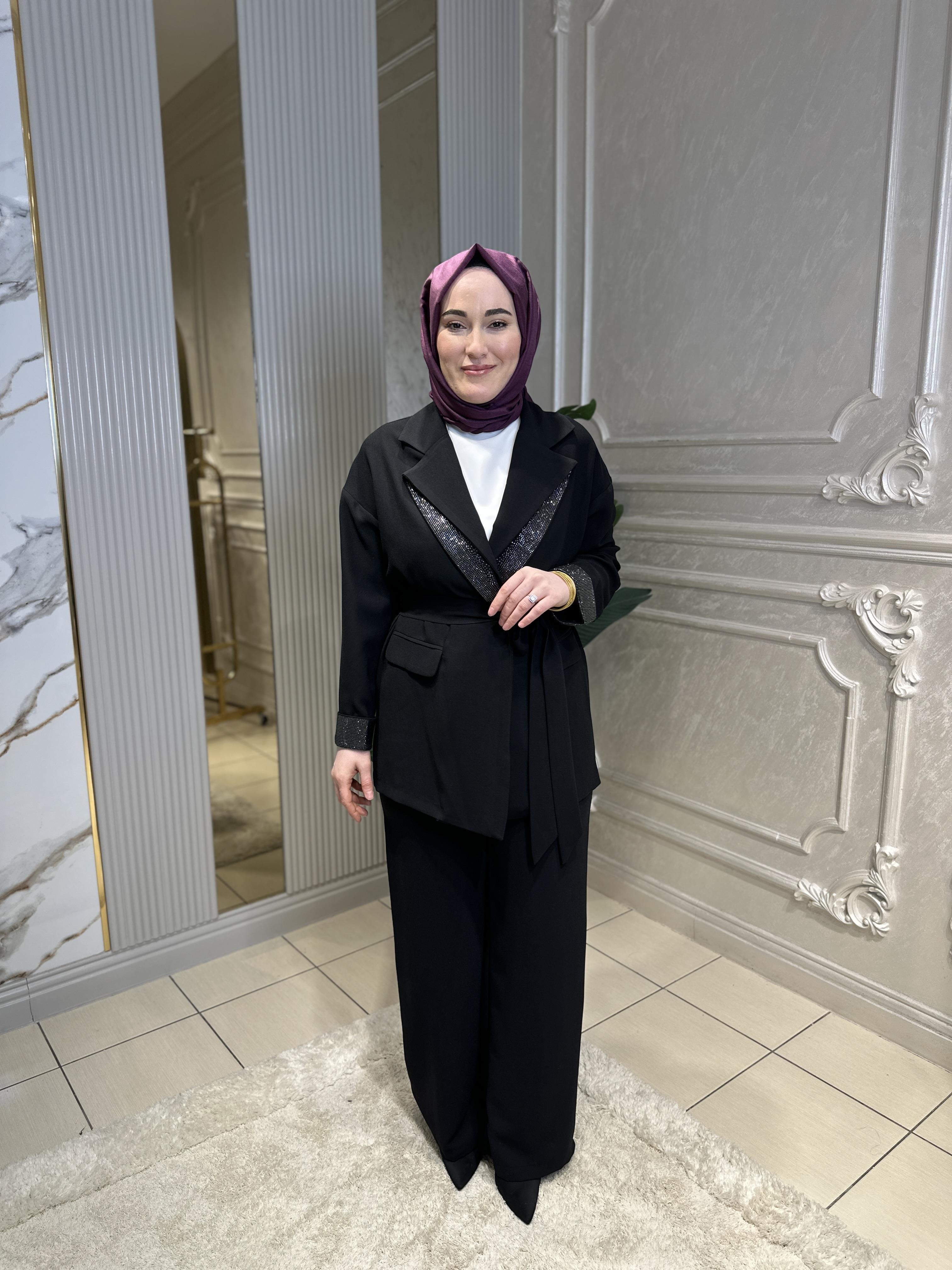 8501 Pantolonlu Takım