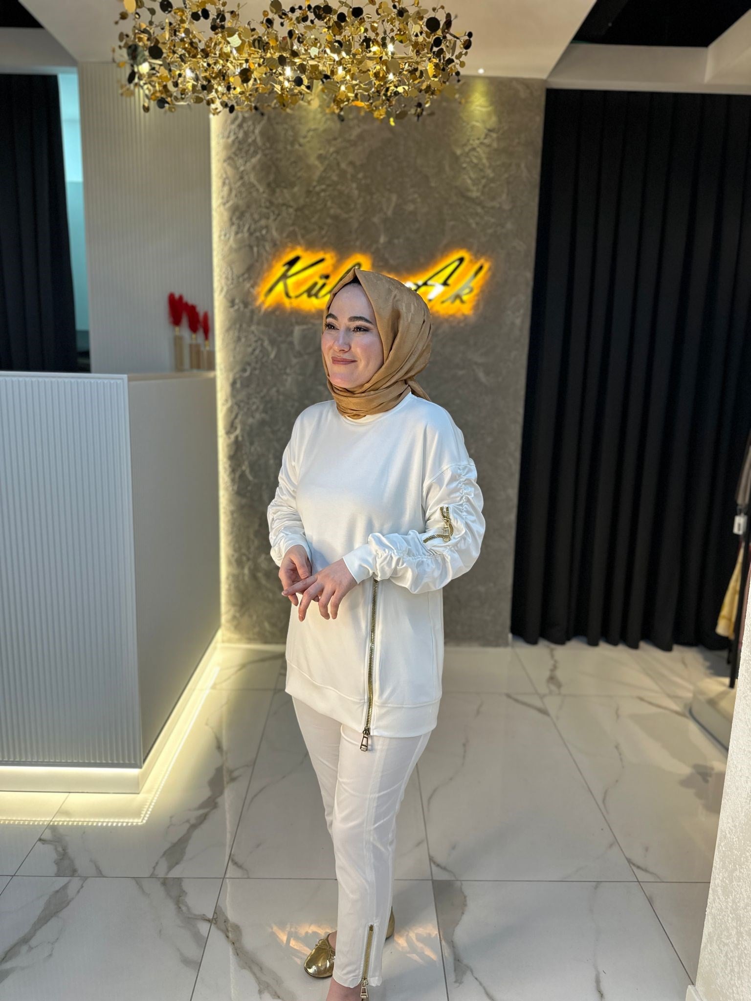 Ak4457 Kol Saten Sweatshirt