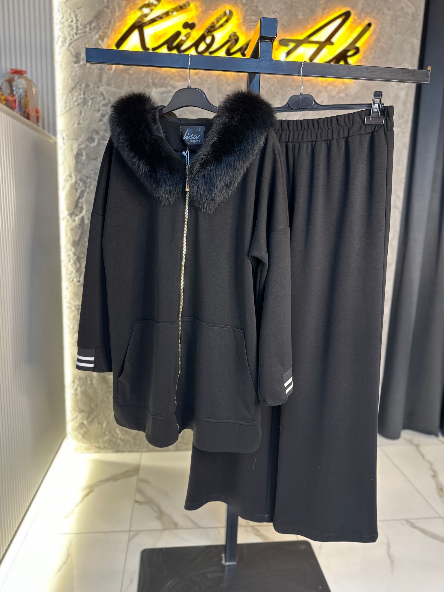 Lisaexclusive 2014 Prestige Pnt Tkm