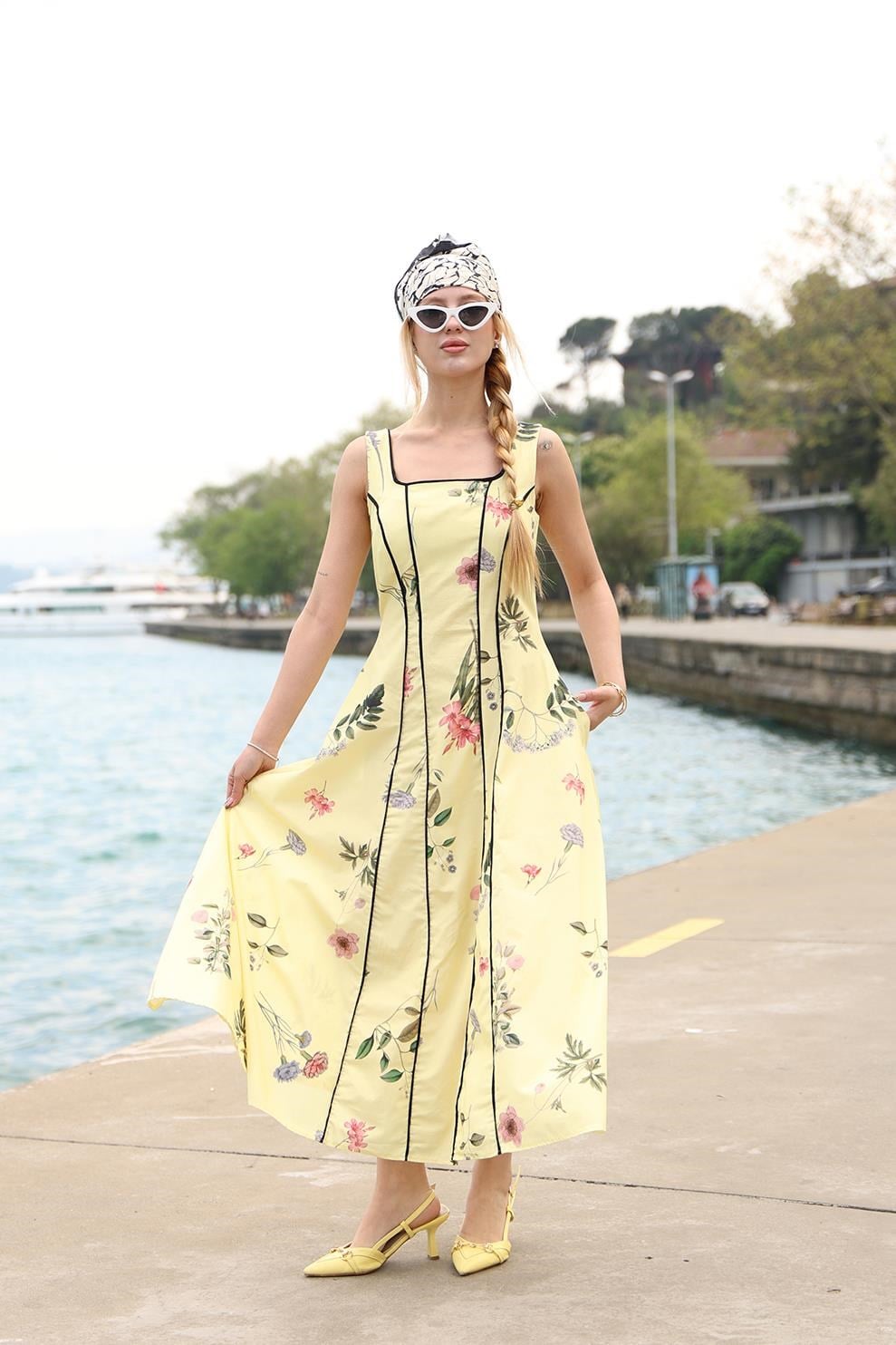 Şerit Detaylı Çiçek Desenli Poplin Kumaş Sarı Elbise
