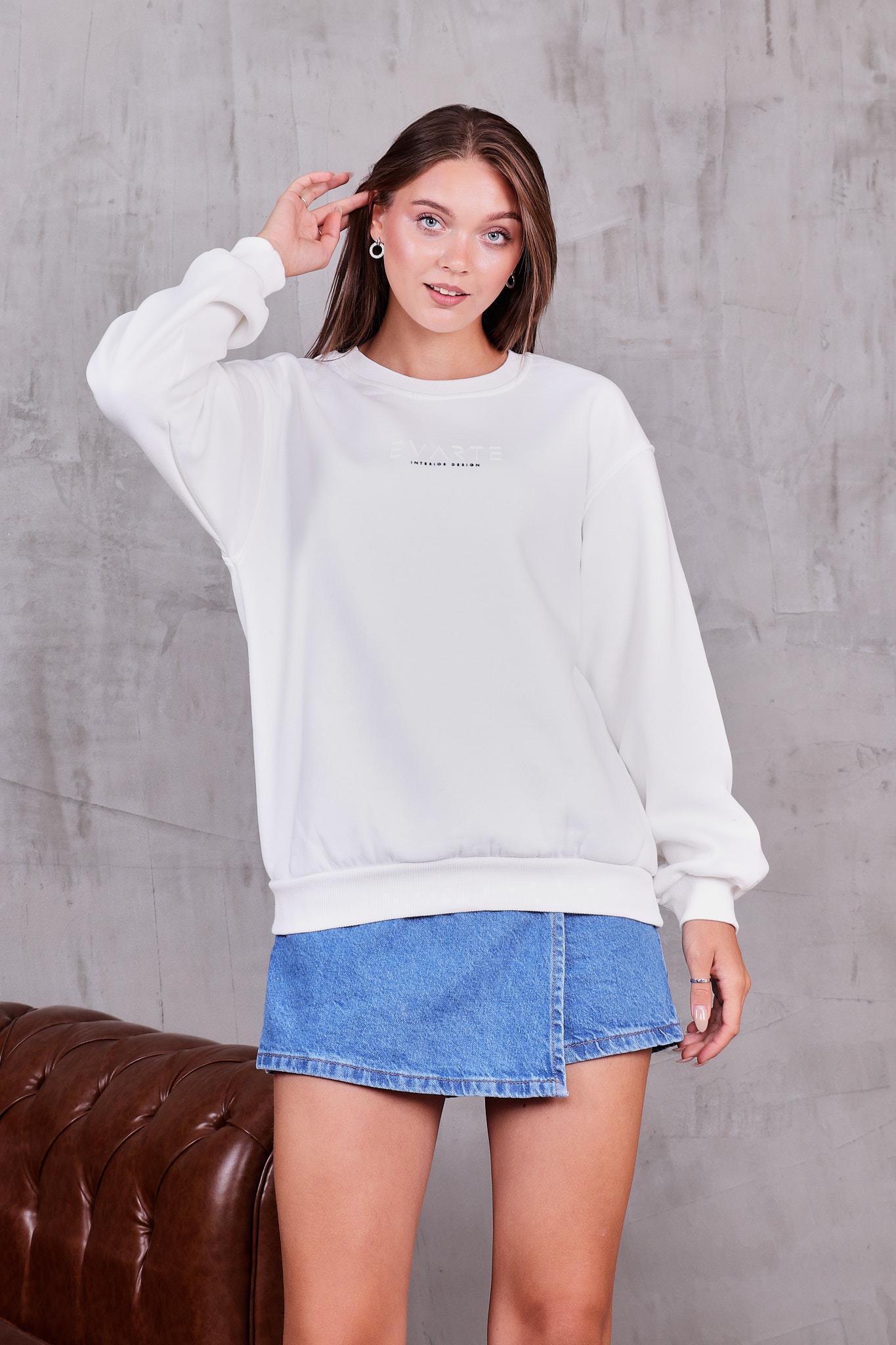 Bisiklet Yaka İçi Şardonlu Sweatshirt