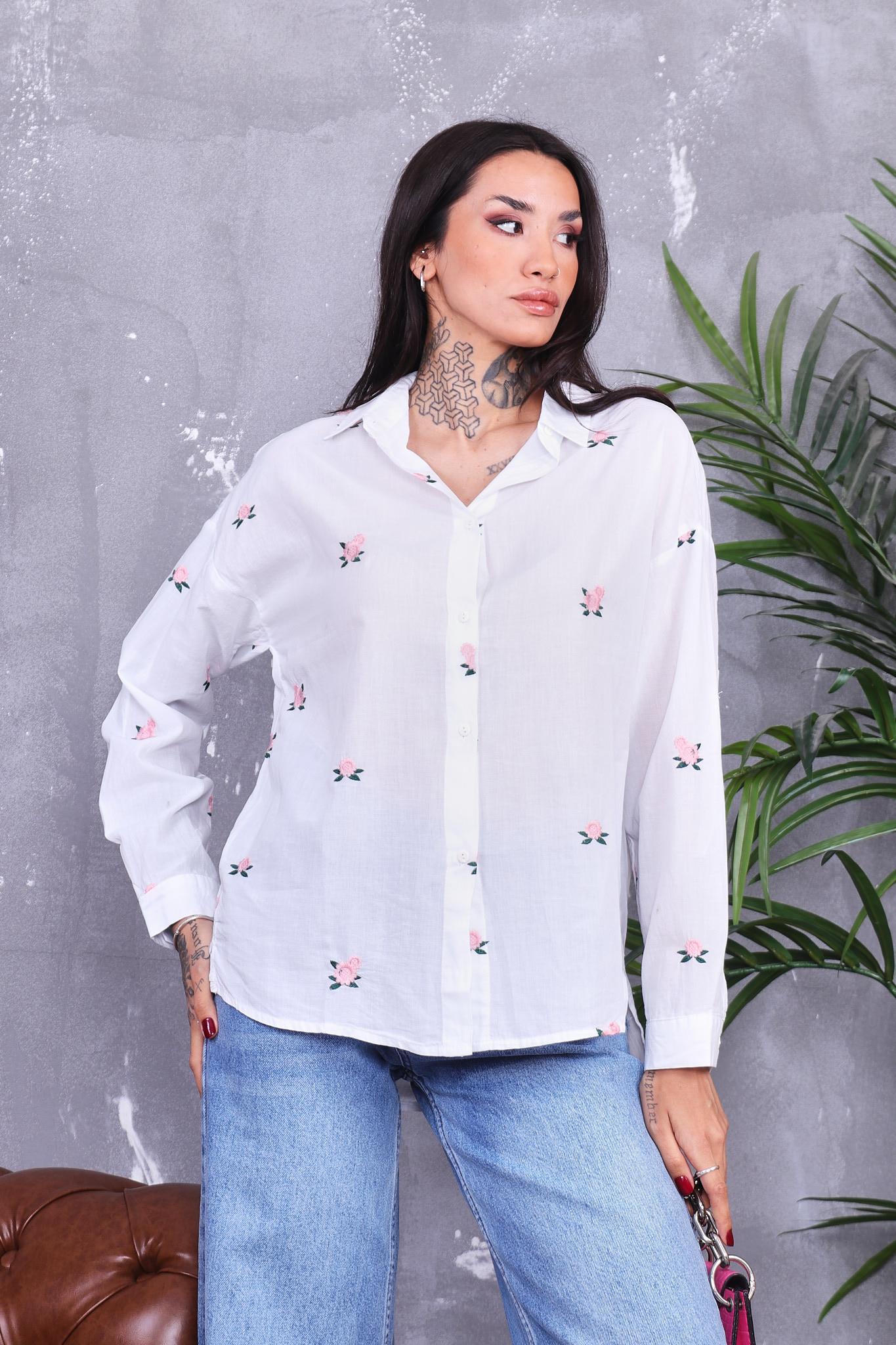 Gül Nakışlı Pamuk Gömlek