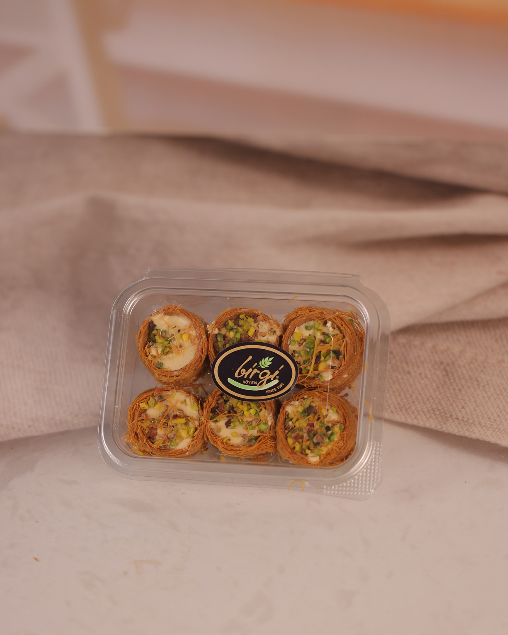 Birgi Köy EviLOKUMLARBirgi Köy Evi Kaymaklı Bülbül Yuvası (200 gr)