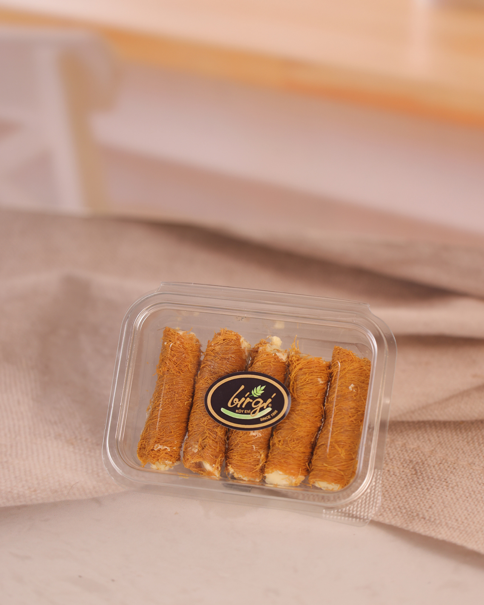 Birgi Köy EviLOKUMLARBirgi Köy Evi Kaymaklı Rulo Kadayıf (170 gr)