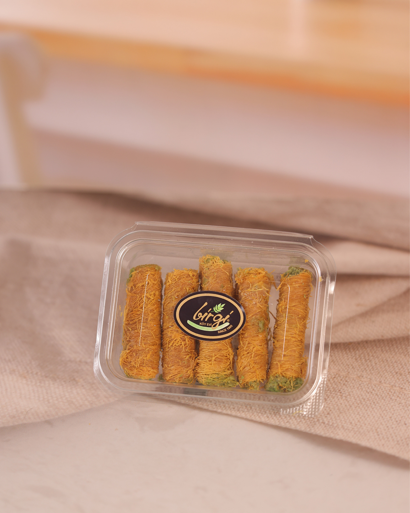 Birgi Köy EviLOKUMLARBirgi Köy Evi Antep Fıstıklı Rulo Kadayıf (200 gr)