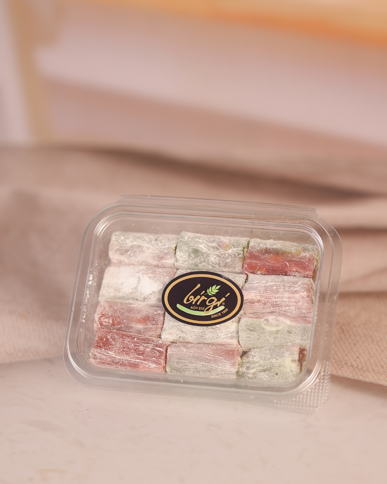 Narlı Karpuzlu Antep Fıstıklı Parmak Lokum 200 gr | Birgi Köy EviBirgi Köy EviLOKUMLARBirgi Köy Evi Narlı ve Karpuzlu Antep Fıstıklı Parmak Lokum (200 gr)