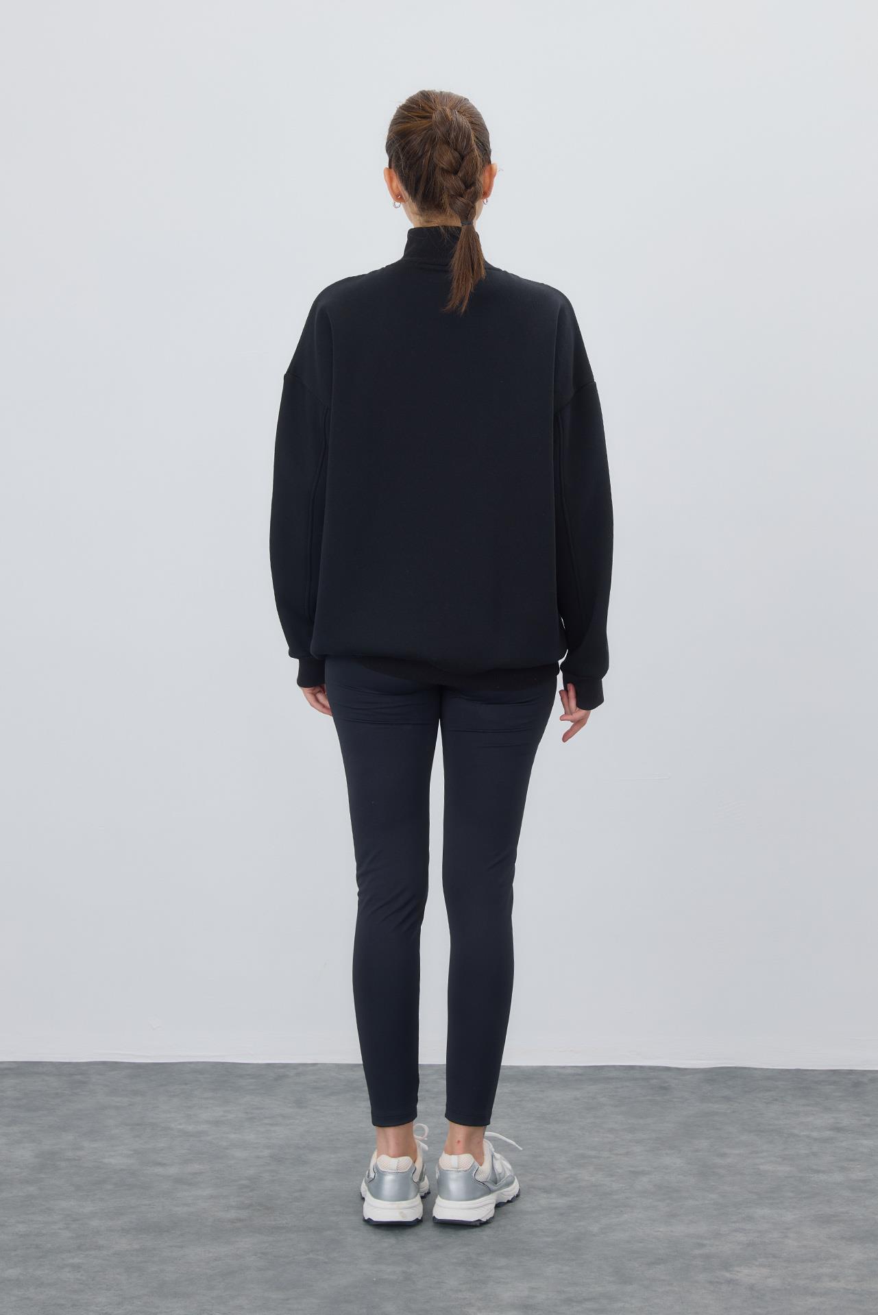 Fermuarlı Balıkçı Yaka Sweatshirt