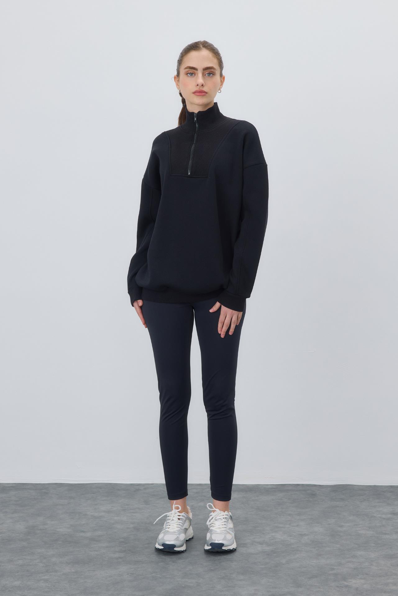 Fermuarlı Balıkçı Yaka Sweatshirt