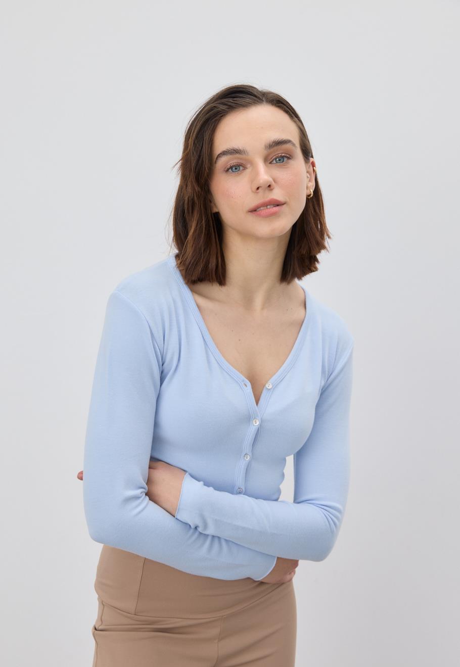 Kadın Bebe Mavi Renk Düğmeli Crop Hırka