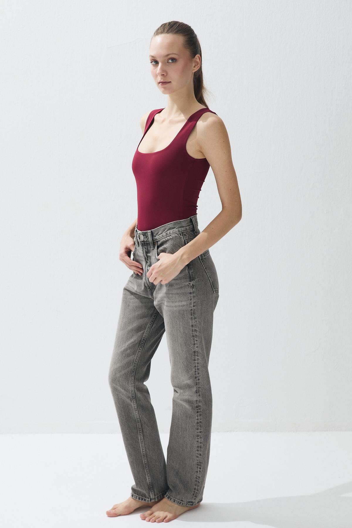 Kadın Bordo Renk Kare Yaka Çıtçıtlı Body