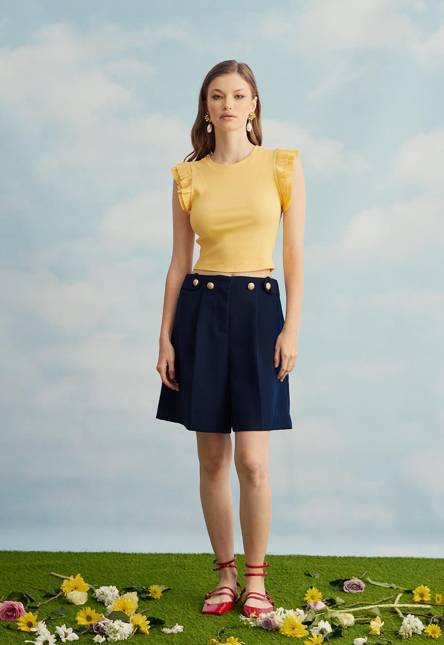 Kadın Kolları Fırfırlı Sarı Sıfır Kol Crop T-Shirt
