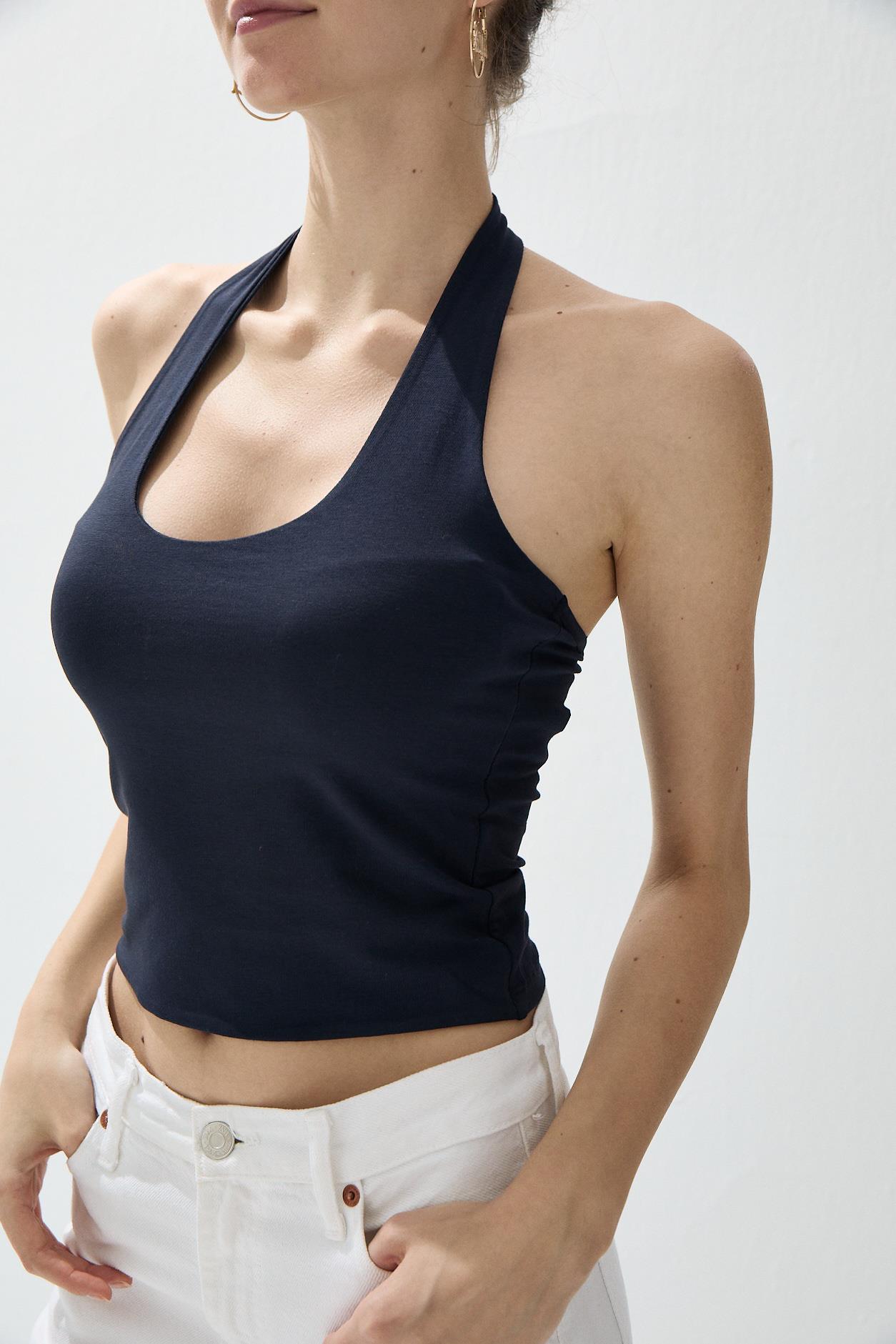 Kadın Lacivert Renk Halter Yaka Crop Bluz