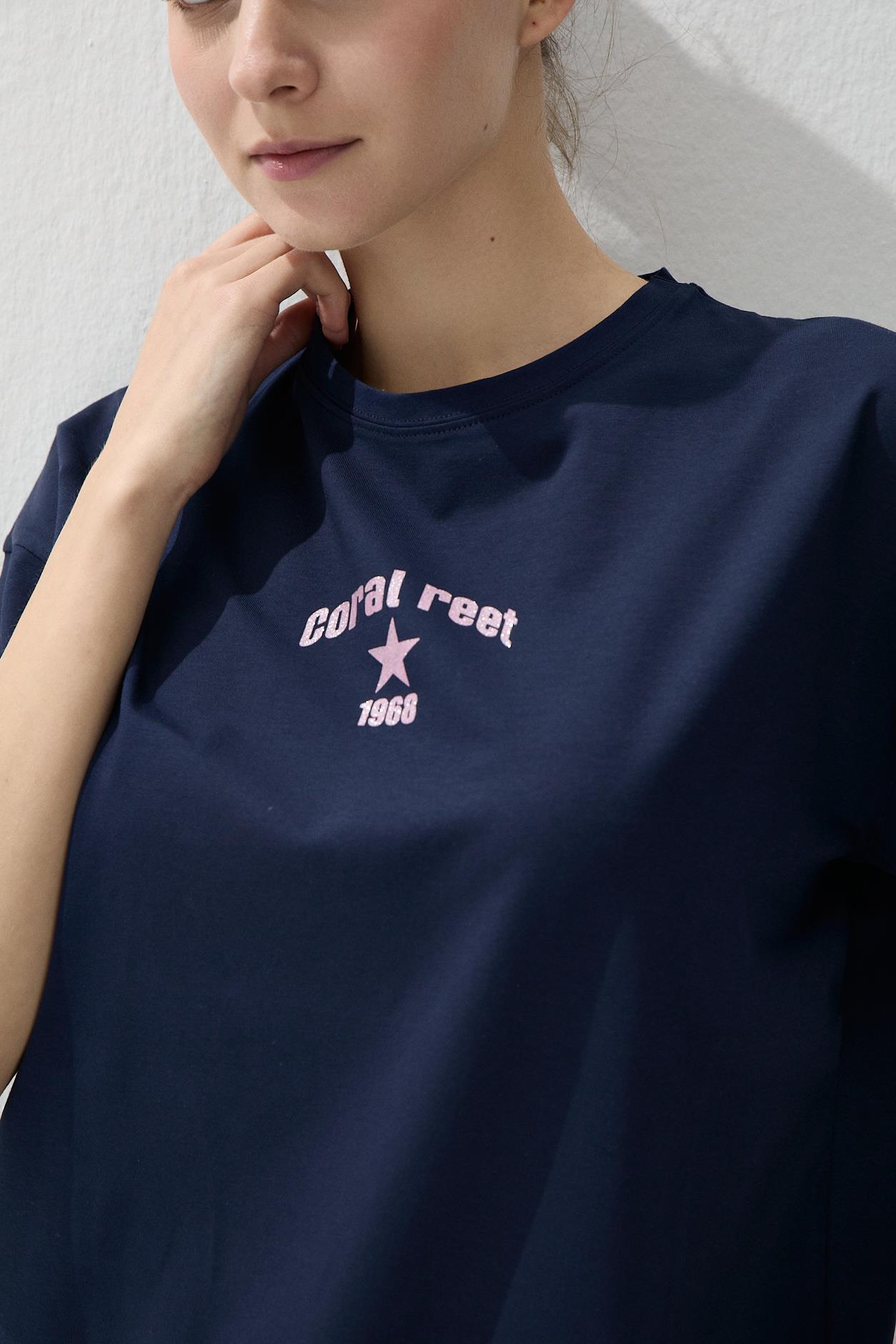 Kadın Lacivert Renk Pembe Sim Baskılı Oversize T-shirt