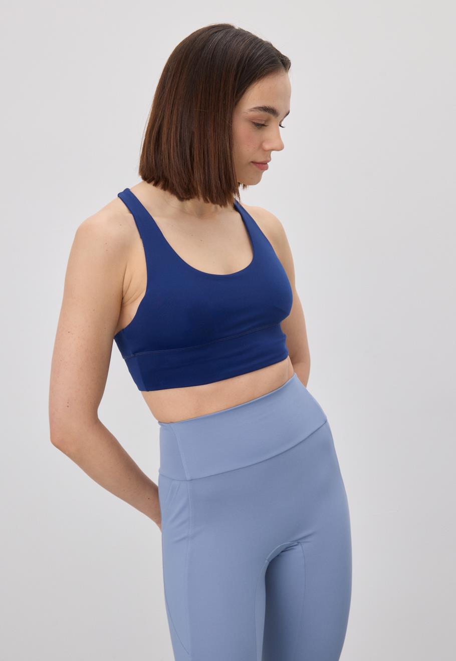 Kadın Lacivert Renk Sırt Detaylı Spor Bluz