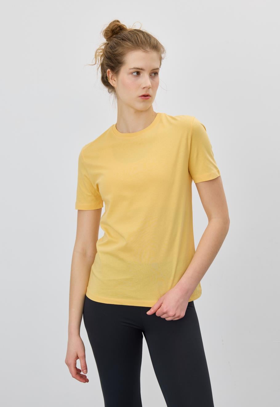 Kadın Muz Renk Basic T-Shirt
