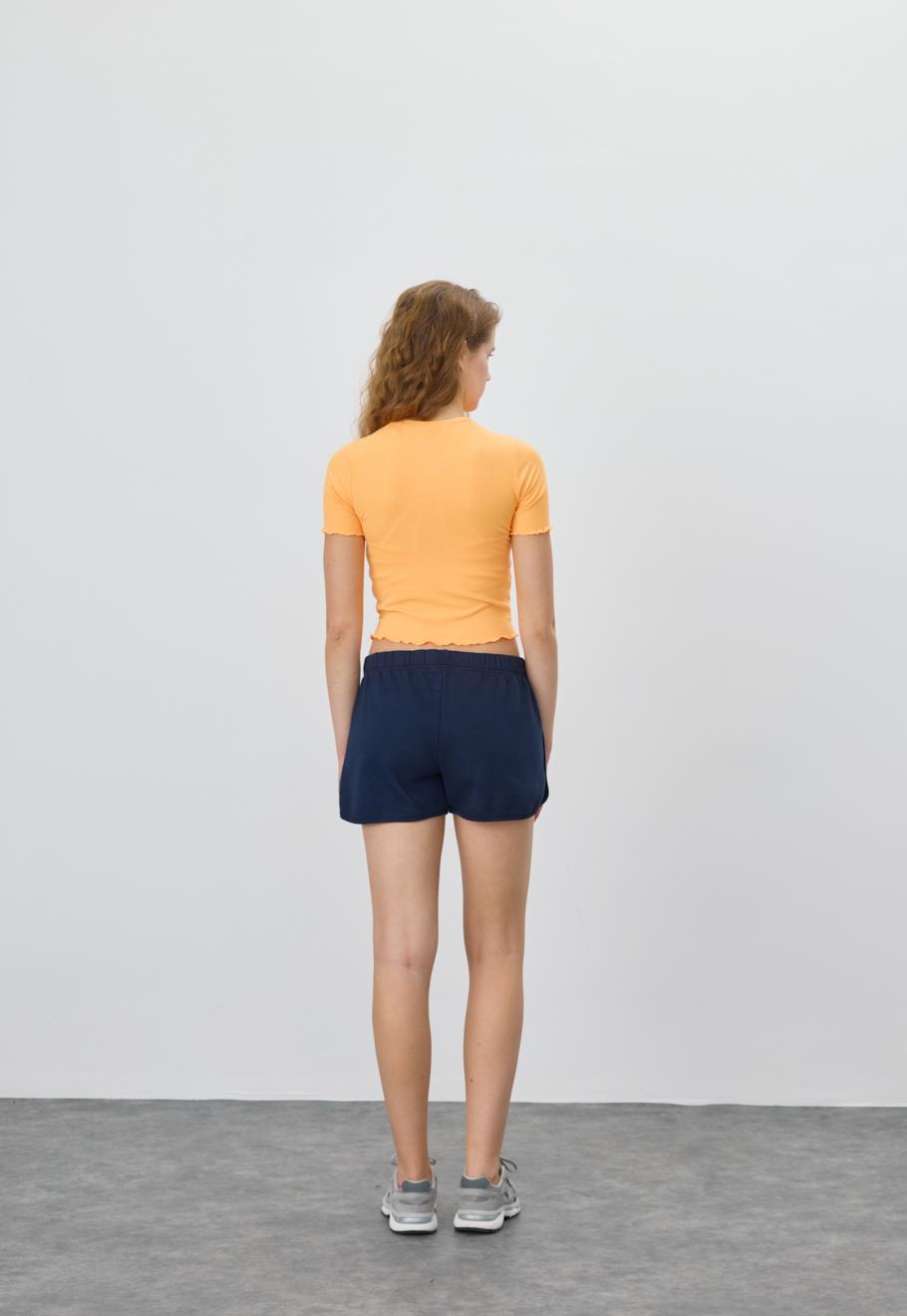 Kadın Orange Renk Fırfırlı Kısa Kollu T-Shirt
