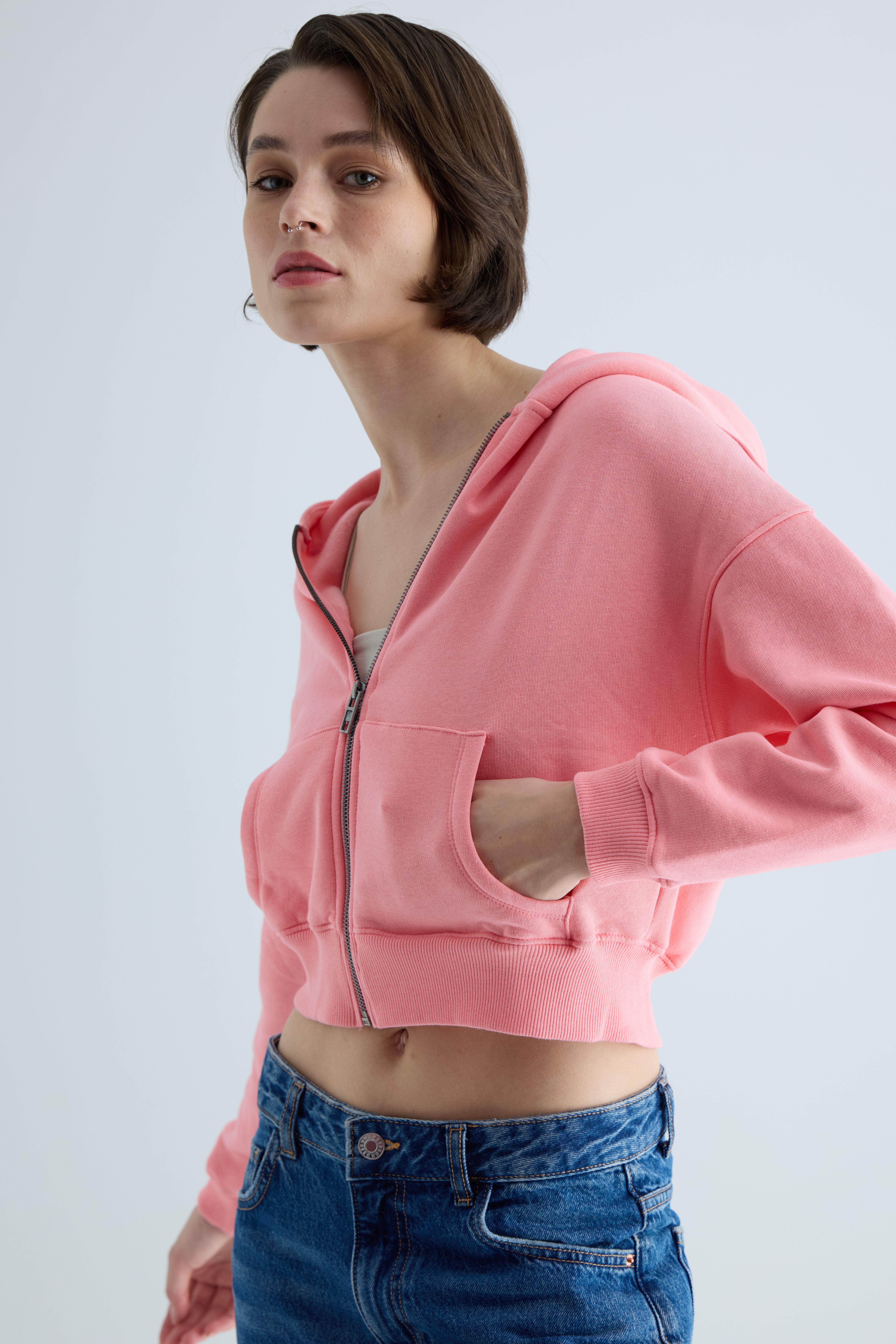 Kadın Pembe Renk Kapüşonlu Şardonlu Crop Sweatshirt Hırka
